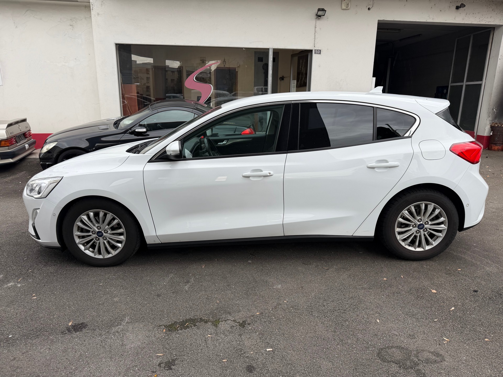 FORD Focus 1.5 TDCi Active Automatic-image-7