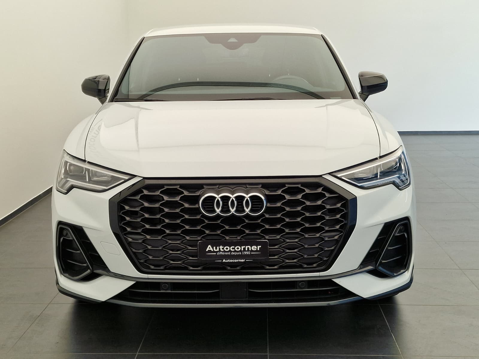 AUDI Q3 Sportback 35 TFSI Attraction S-tronic-image-3