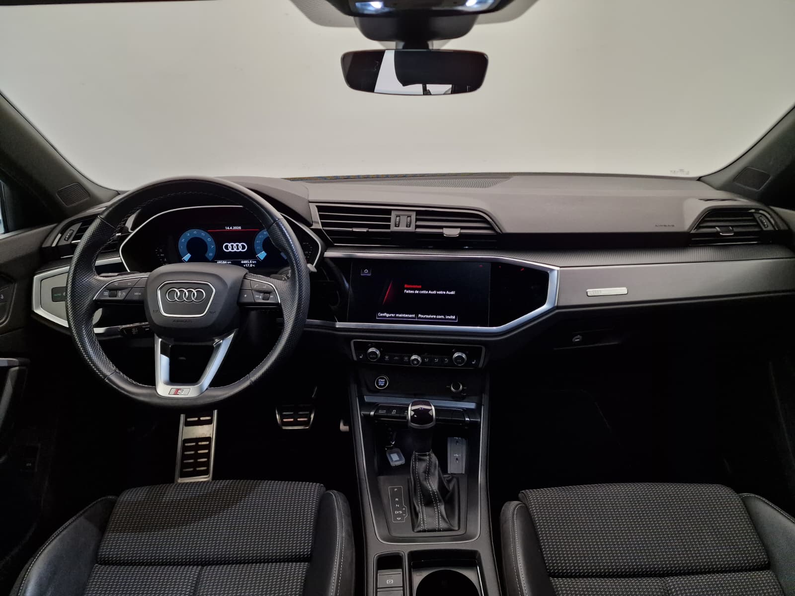 AUDI Q3 Sportback 35 TFSI Attraction S-tronic-image-9
