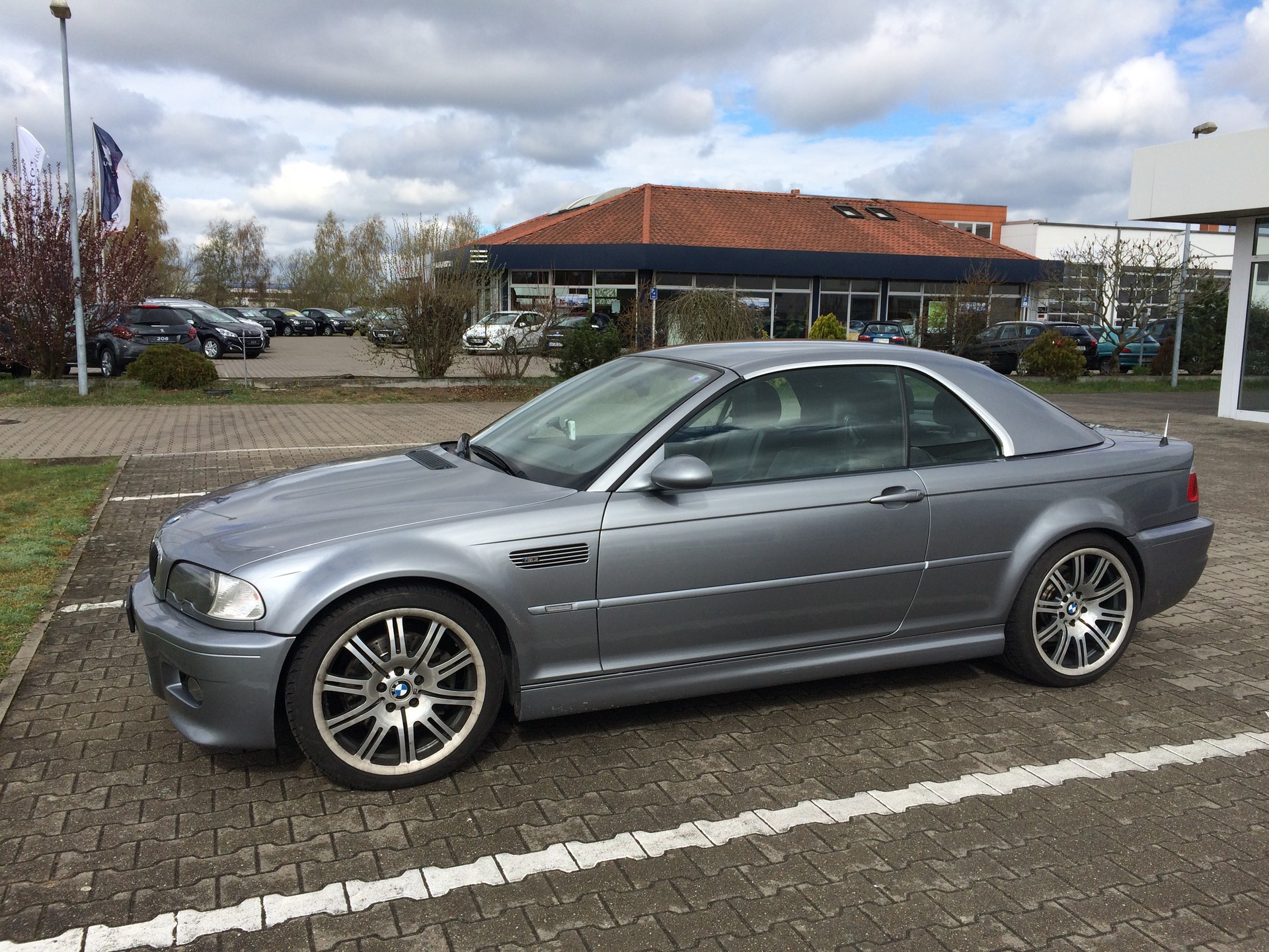 BMW M3 Cabriolet-image-5