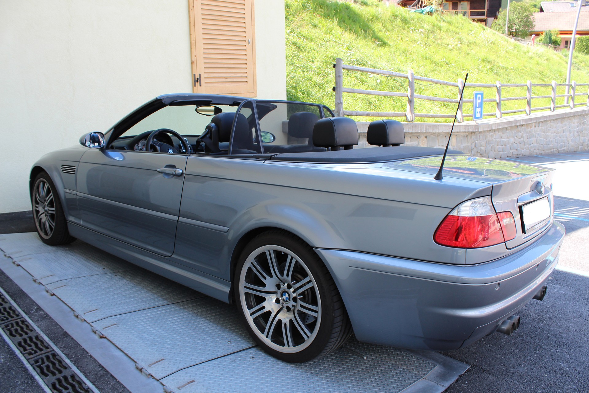 BMW M3 Cabriolet-image-12