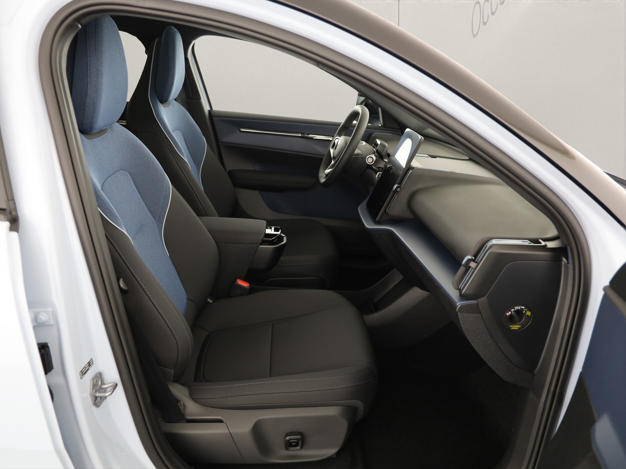VOLVO EX30 CC E60 Twin Performance AWD-image-6