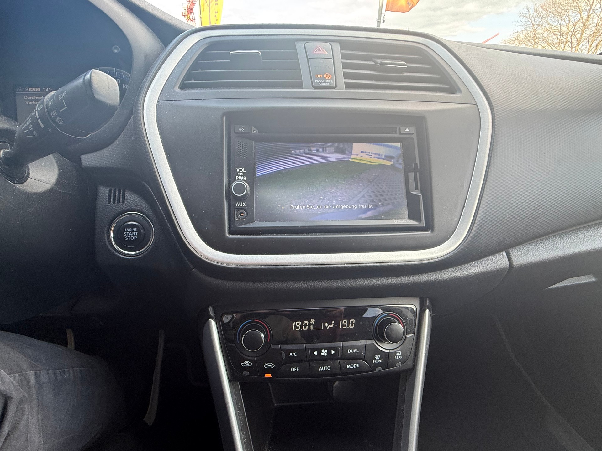 SUZUKI SX4 S-Cross 1.6 TD Compact Top 4WD TCSS-image-7
