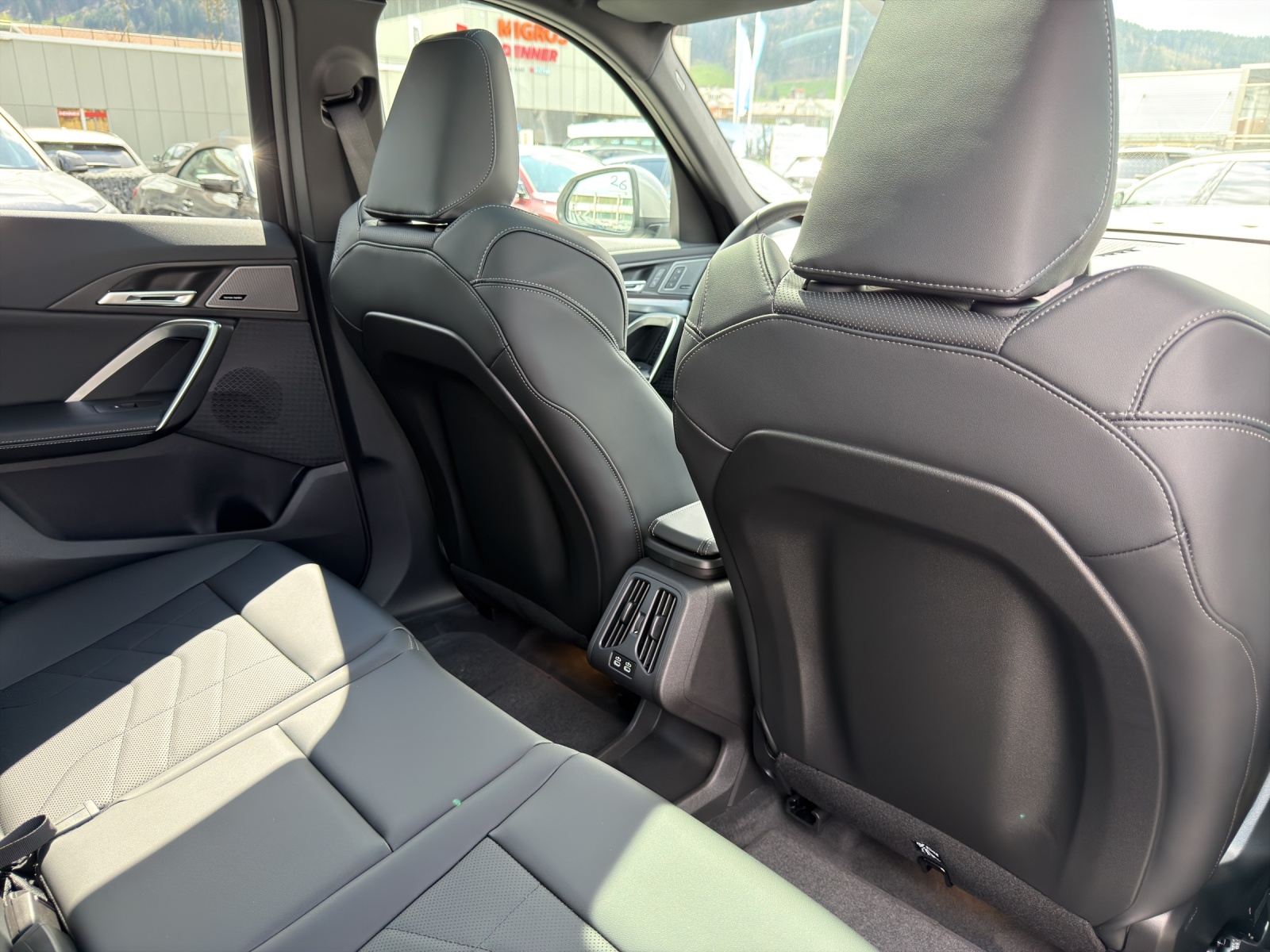 BMW X1 xDrive 25e M Sport-image-17