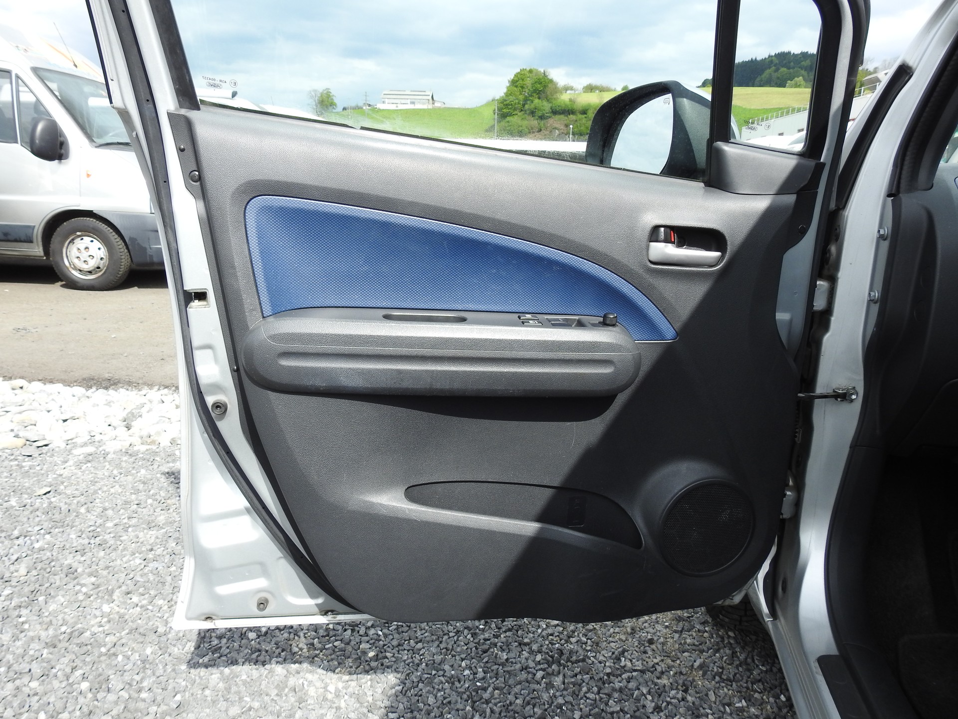 OPEL Agila 1.2 Enjoy Automatic-image-9
