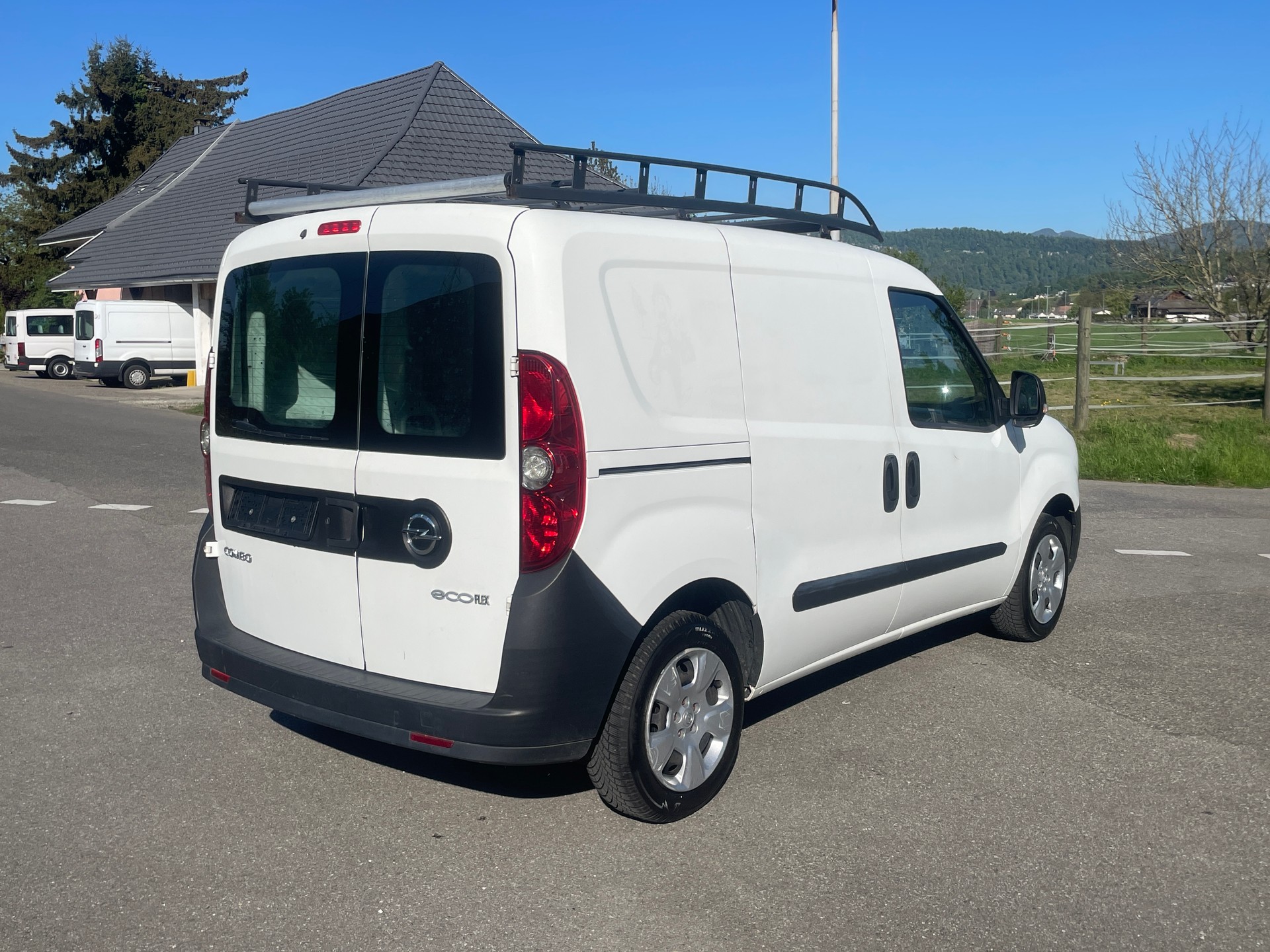 OPEL Combo 1.6 CDTI ecoFLEX Easytronic 2.2 L1H1-image-7