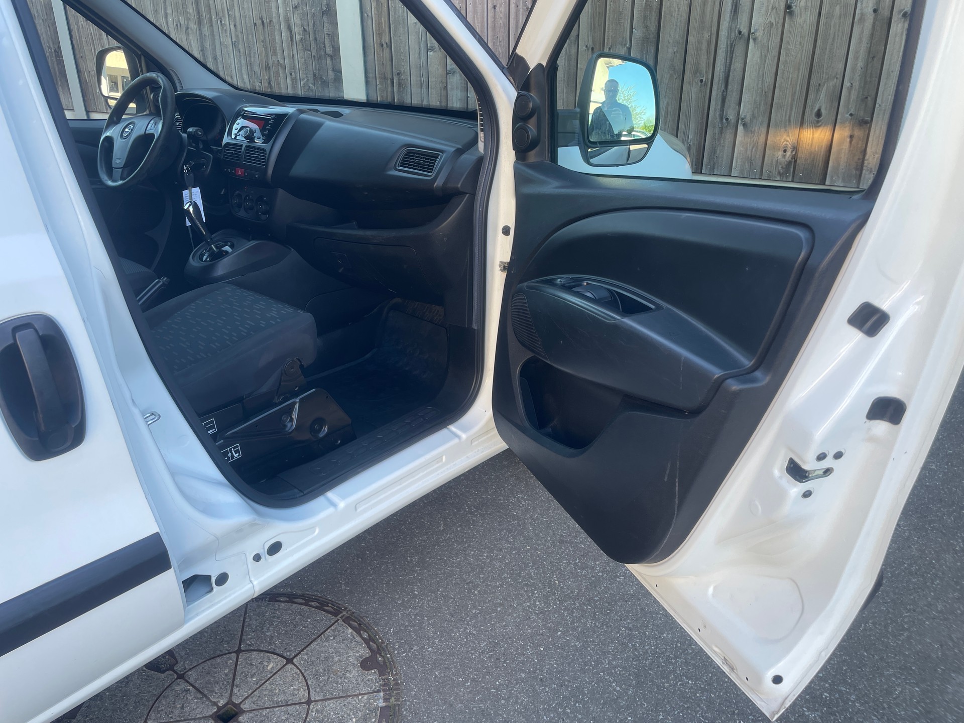 OPEL Combo 1.6 CDTI ecoFLEX Easytronic 2.2 L1H1-image-18