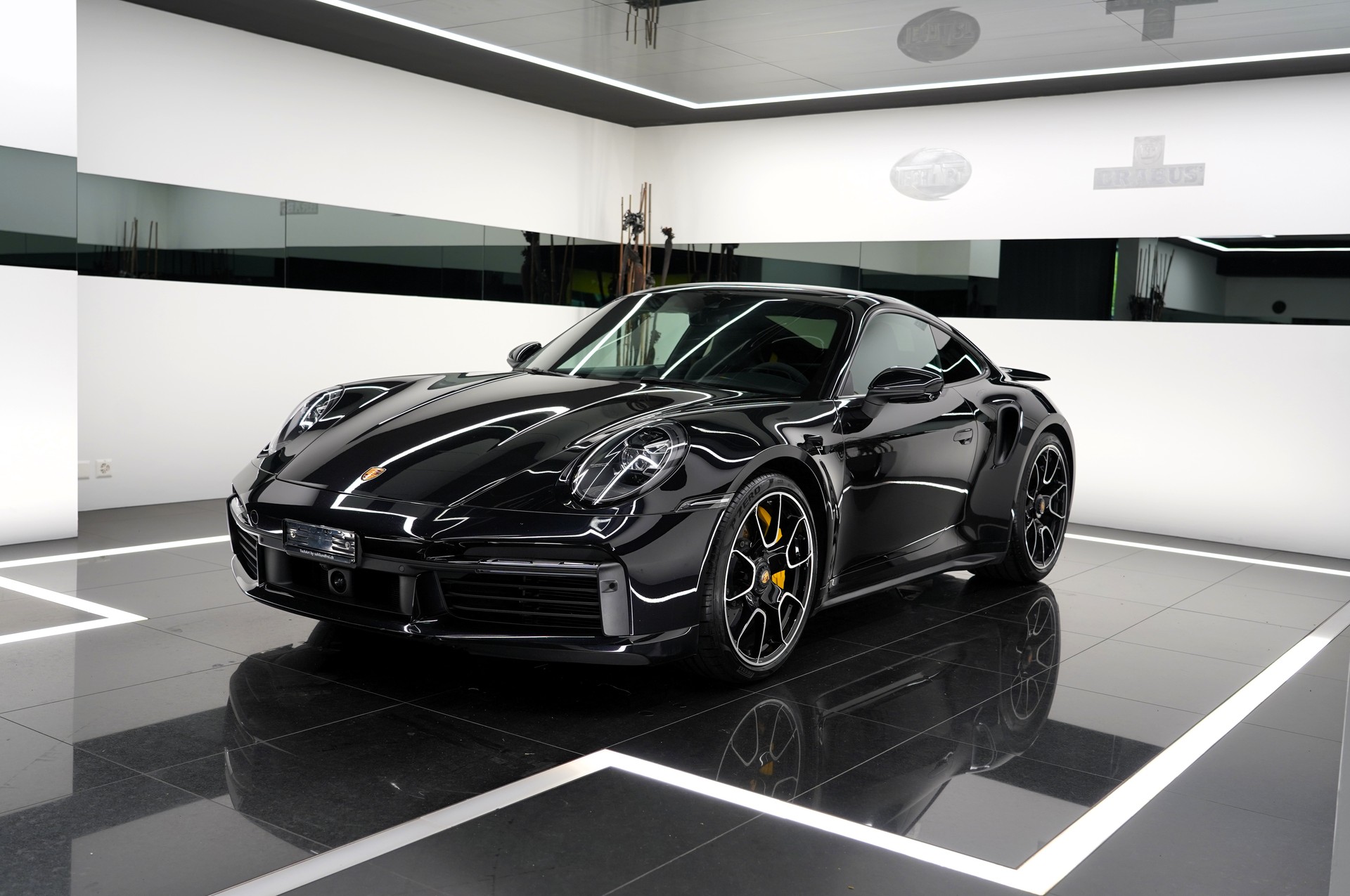 PORSCHE 911 Turbo S