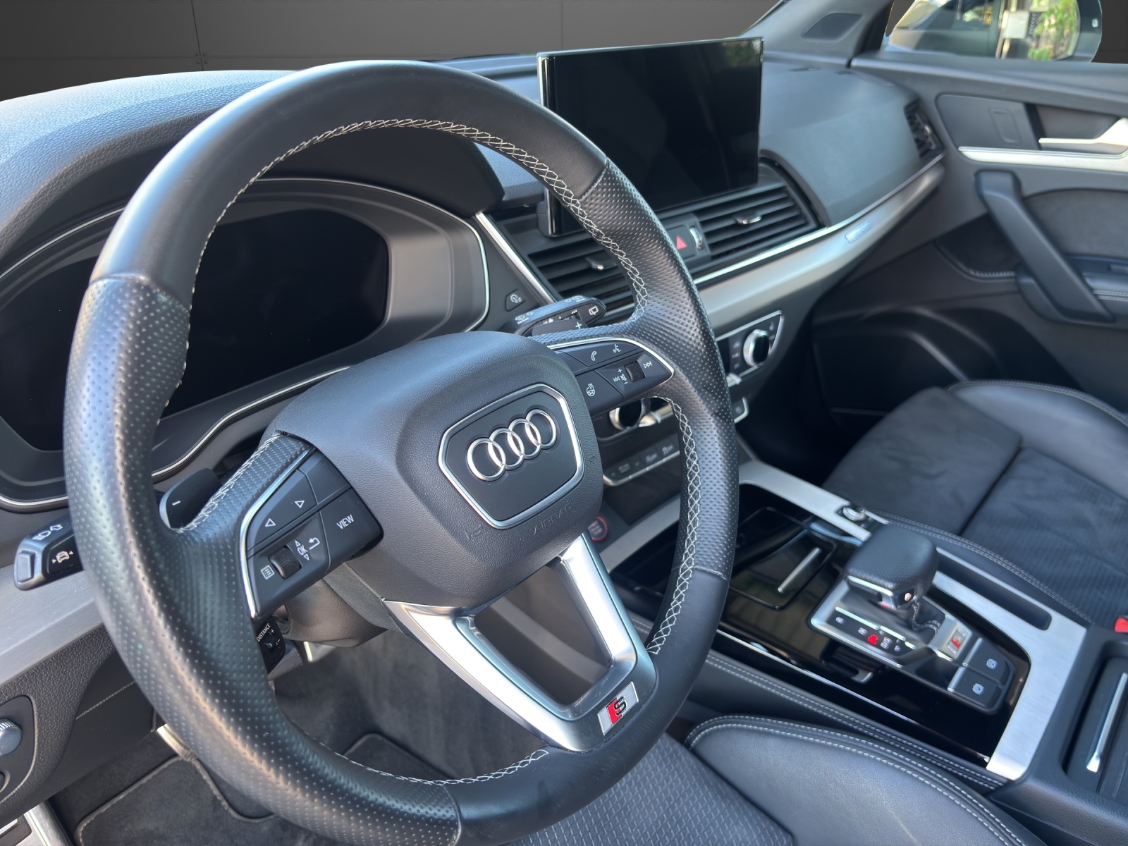 AUDI SQ5 TDI quattro tiptronic-image-4