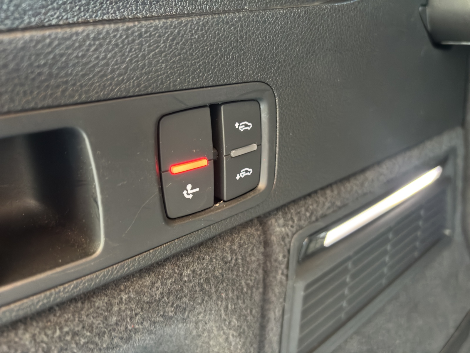 AUDI SQ5 TDI quattro tiptronic-image-13