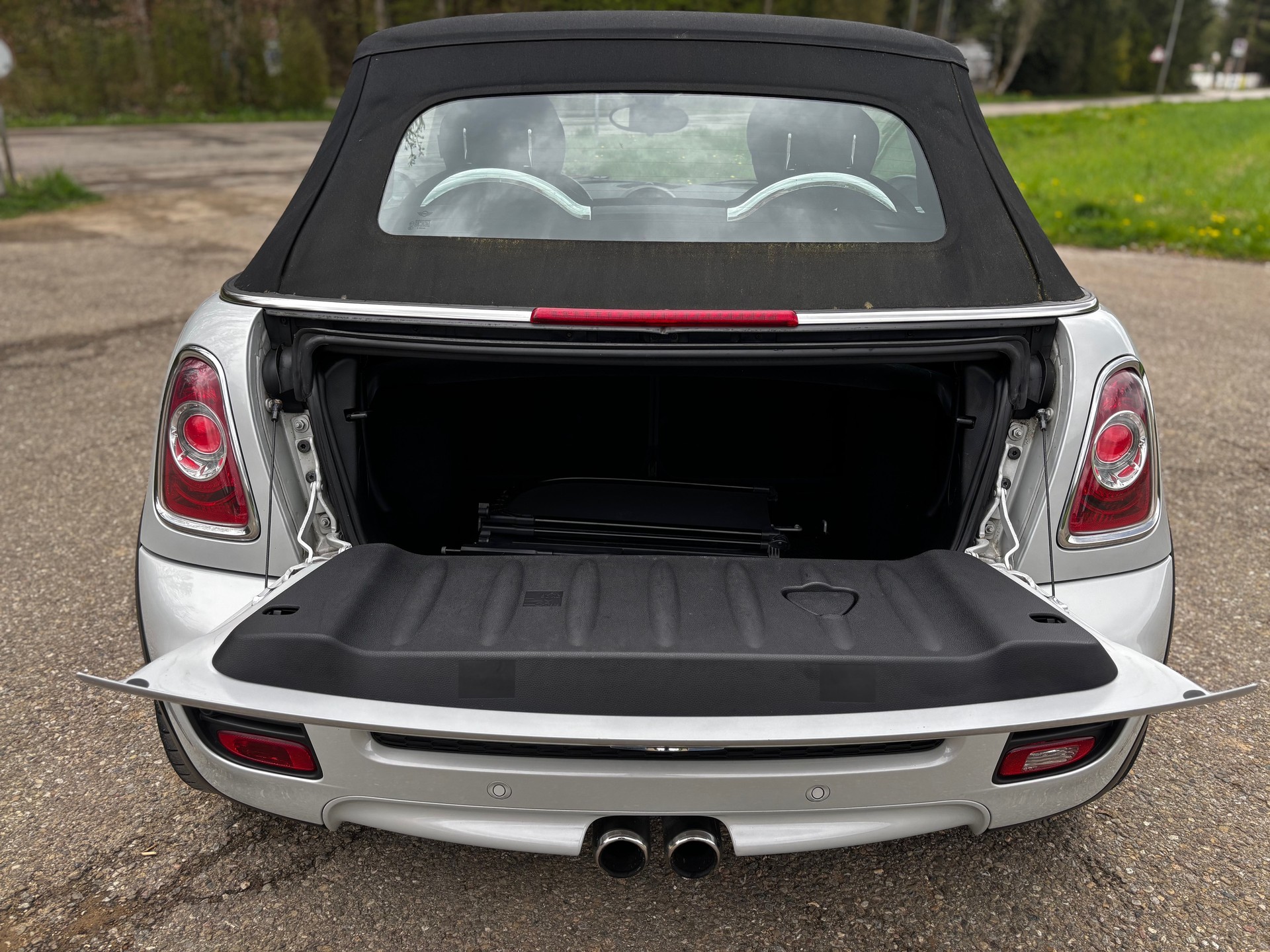 MINI Cooper S Cabriolet-image-13