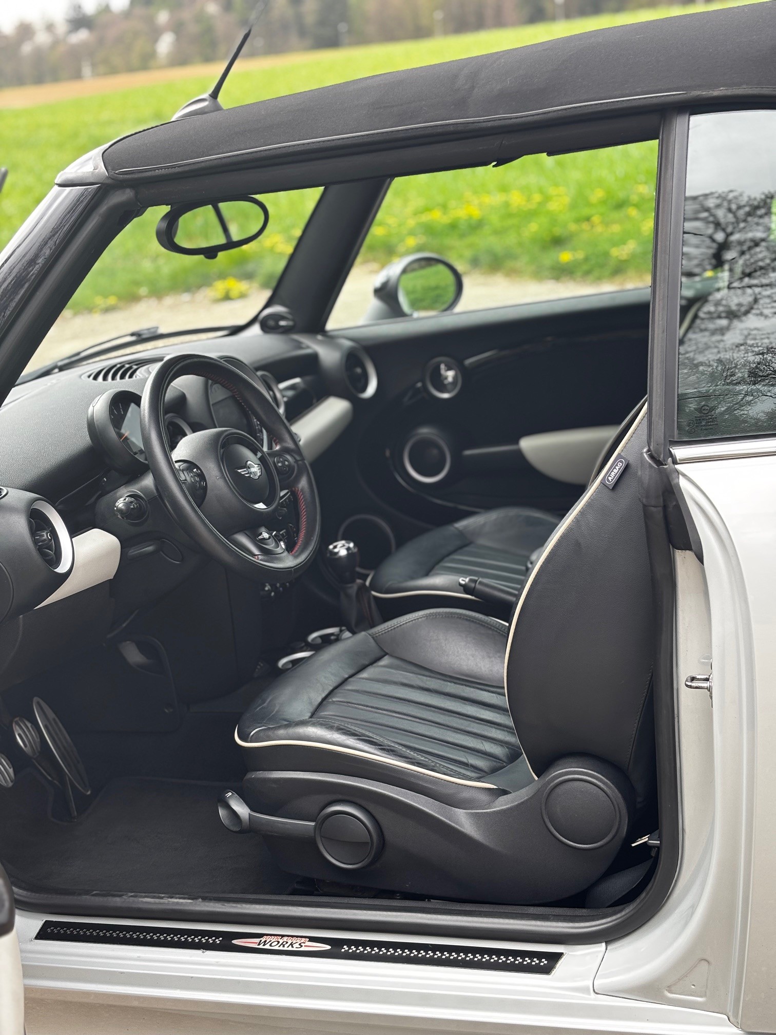 MINI Cooper S Cabriolet-image-8