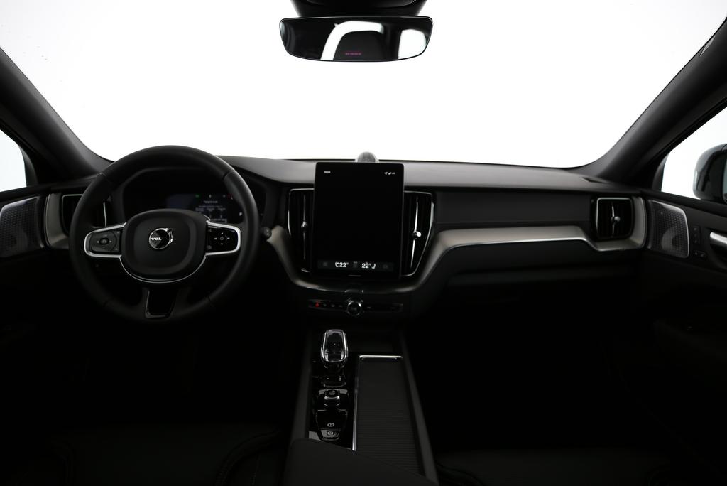 VOLVO XC60 2.0 T6 TE Black Edition eAWD-image-5