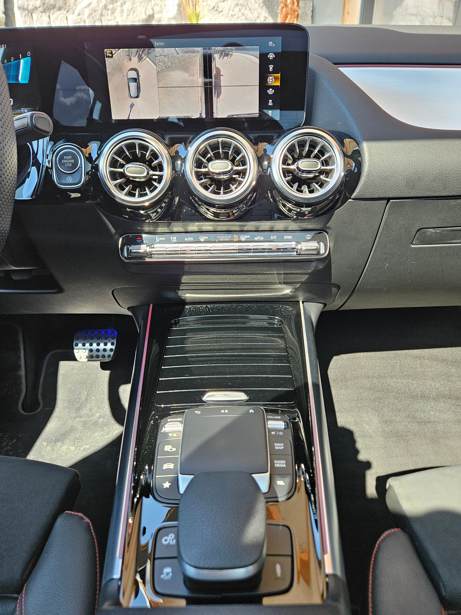 MERCEDES-BENZ GLA 35 AMG 4Matic 8G-Speedshift DCT-image-12