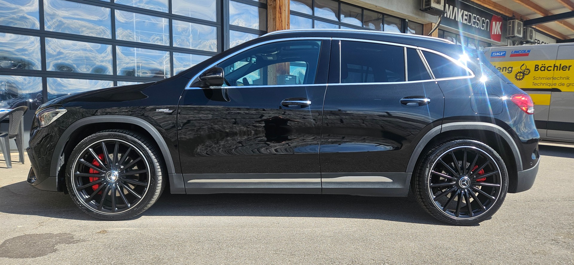 MERCEDES-BENZ GLA 35 AMG 4Matic 8G-Speedshift DCT-image-3