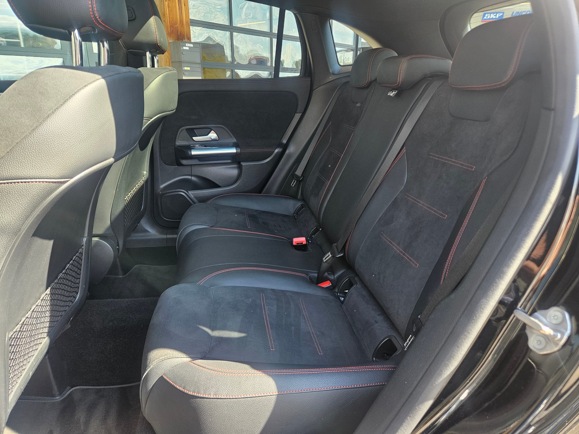 MERCEDES-BENZ GLA 35 AMG 4Matic 8G-Speedshift DCT-image-14