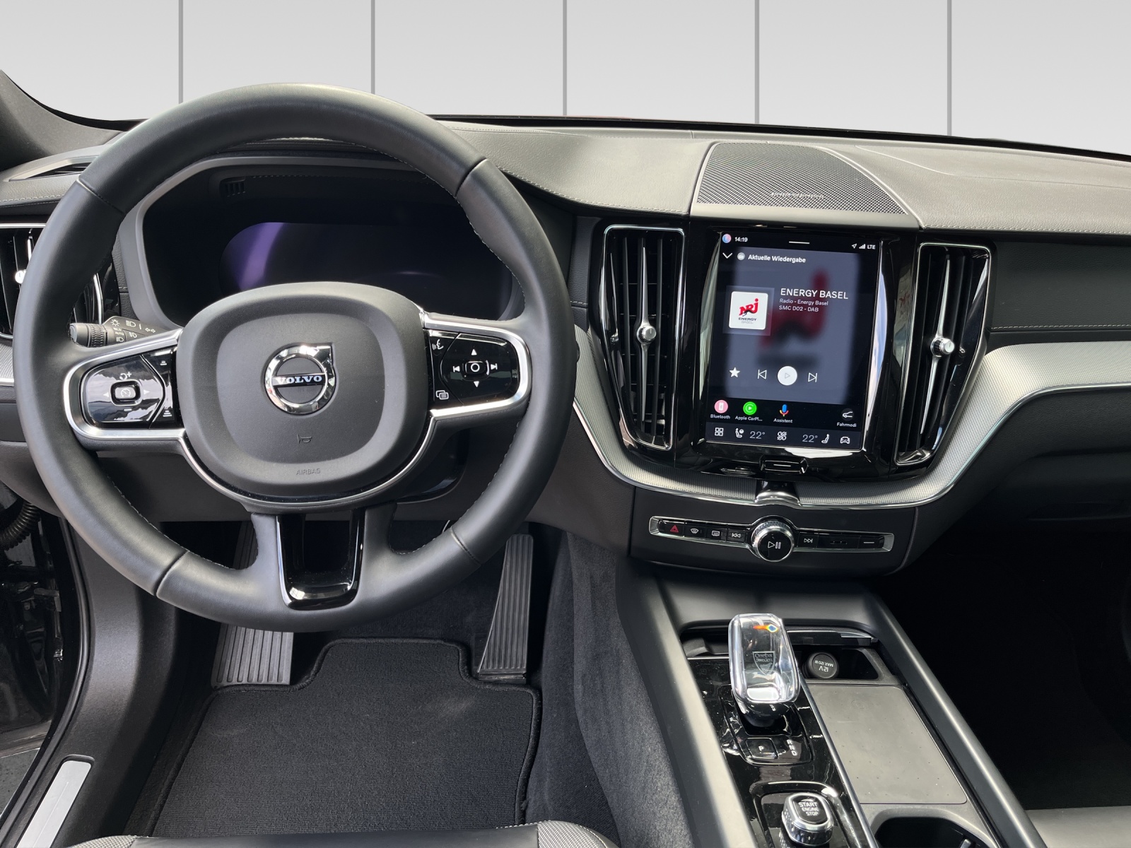 VOLVO XC60 T6 eAWD PluginHybrid Ultimate Dark Geartronic-image-7