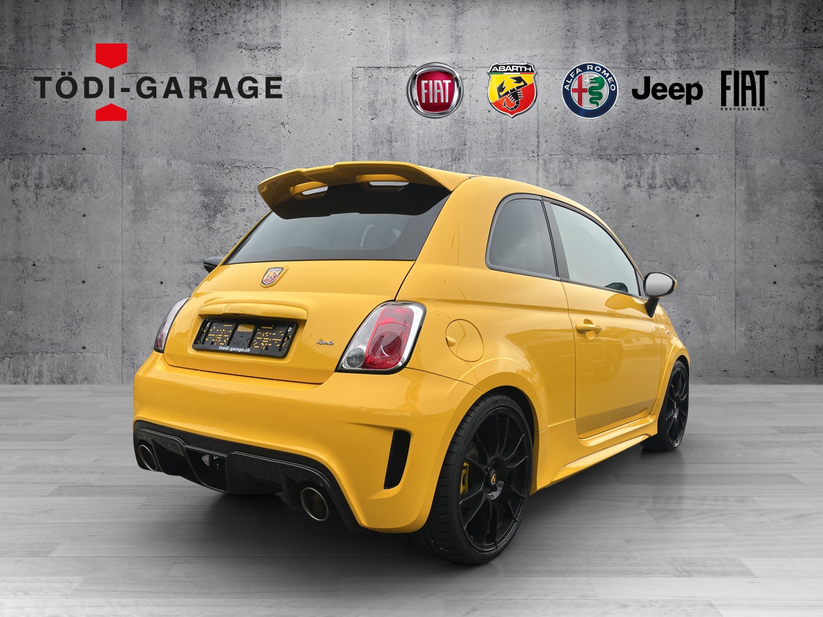 FIAT 695 Abarth 1.4 T-Jet 190 Biposto Record-image-5