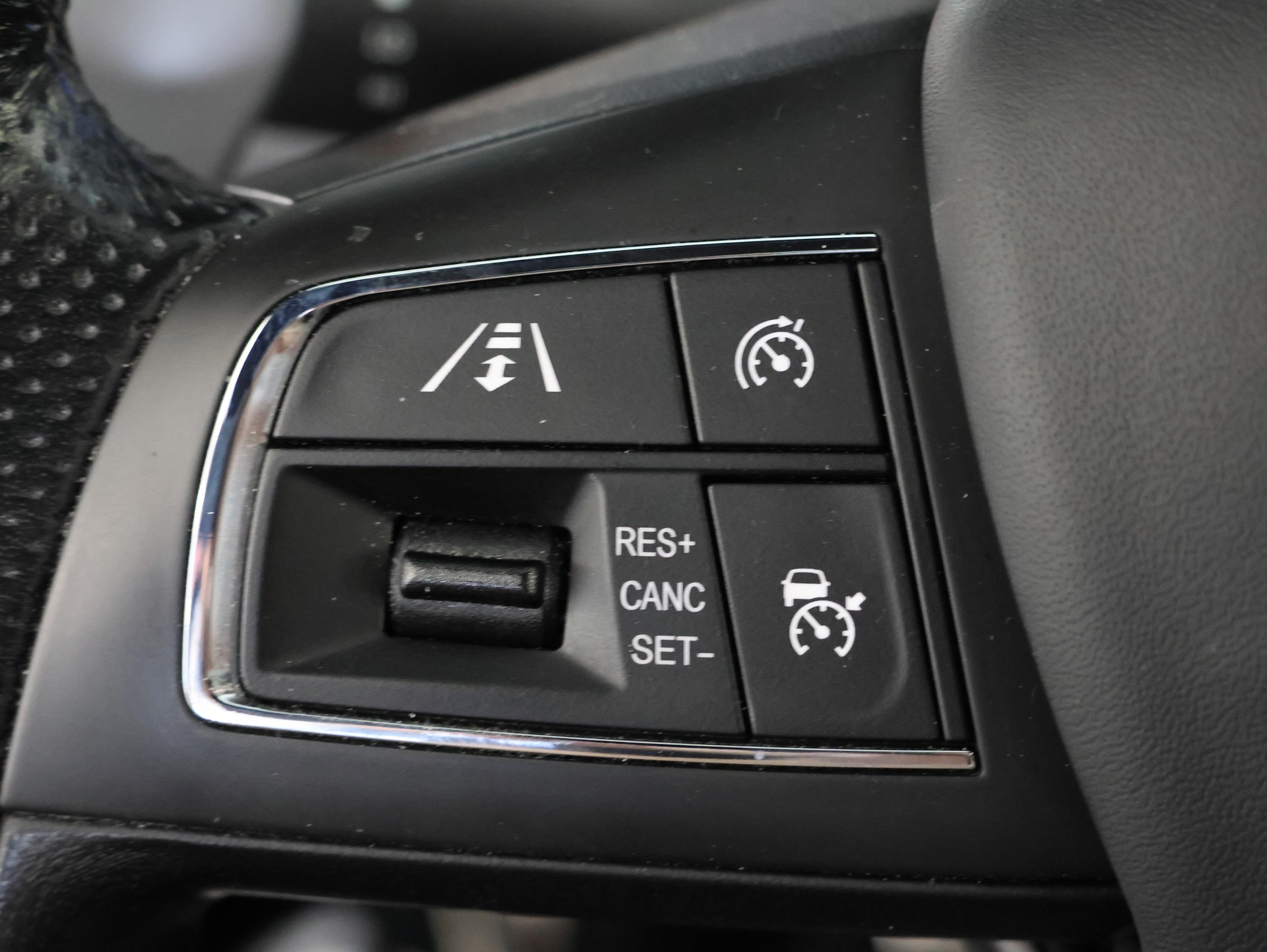 MASERATI Ghibli D 3.0 V6 GranSport Automatica *Panorama*Carbon*Sportsitze*Harman/Kardon*-image-17