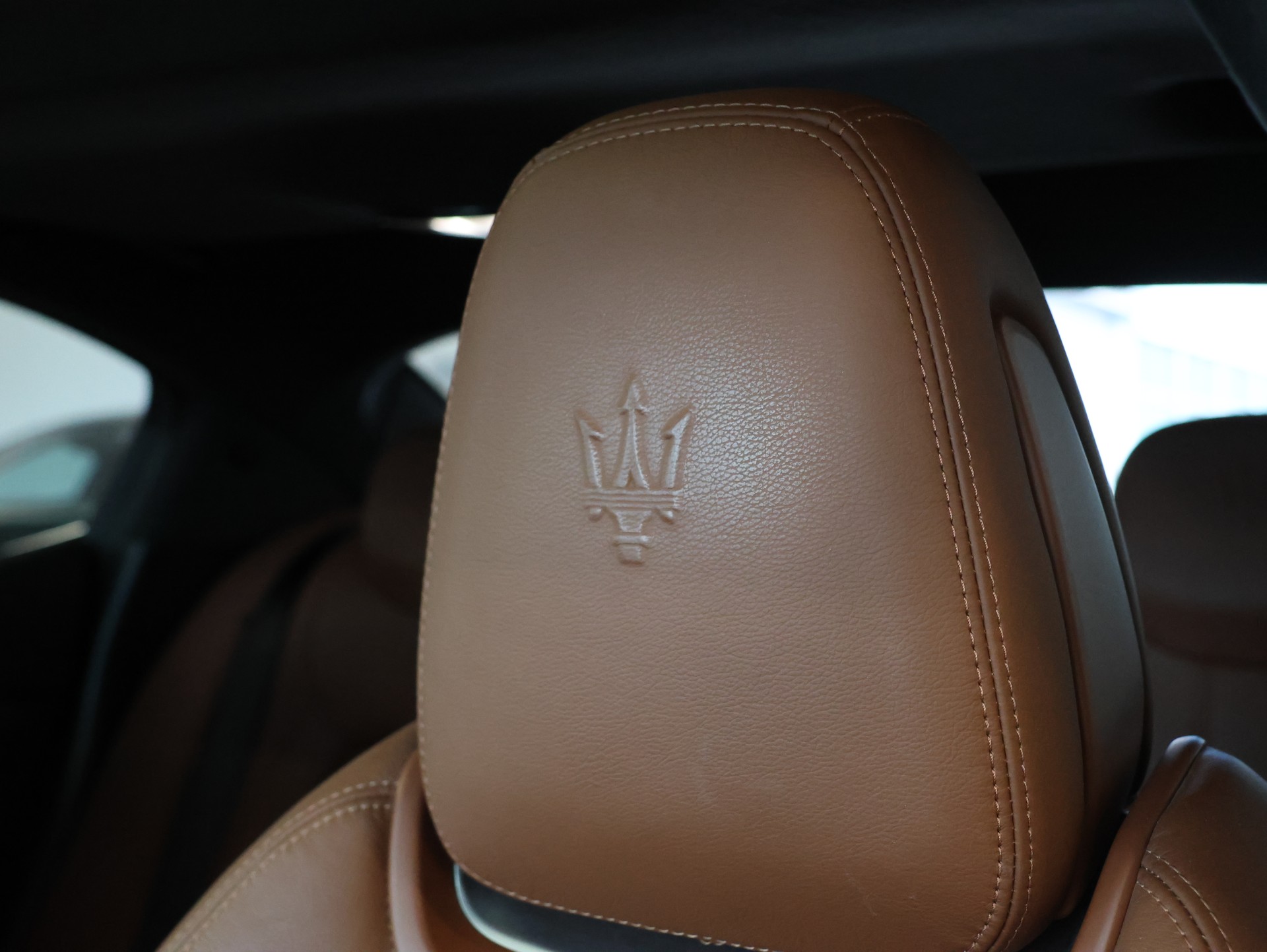 MASERATI Ghibli D 3.0 V6 GranSport Automatica *Panorama*Carbon*Sportsitze*Harman/Kardon*-image-20