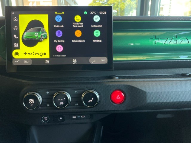 RENAULT Twingo E-Tech 27kWh Techno-image-16