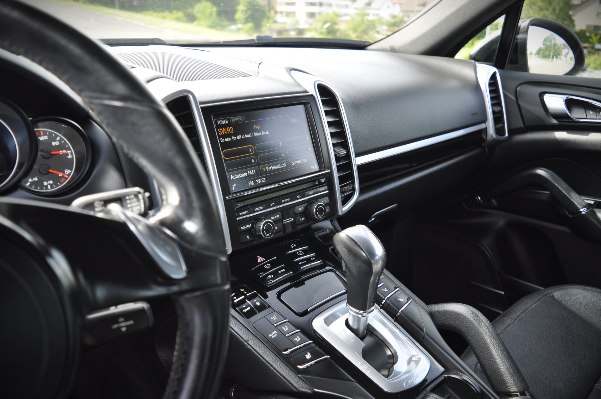 PORSCHE Cayenne Diesel-image-10