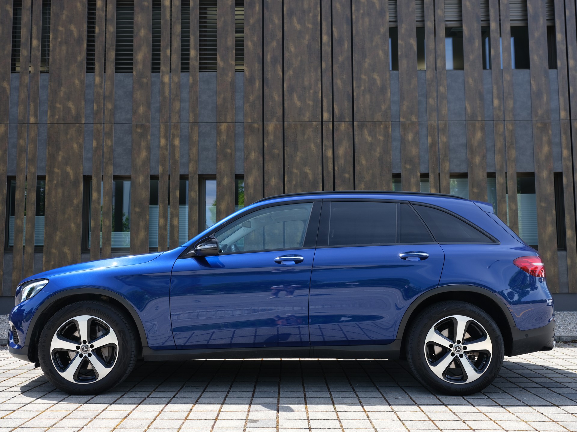 MERCEDES-BENZ GLC 250 d Exclusive 4Matic 9G-Tronic-showroom-element-3