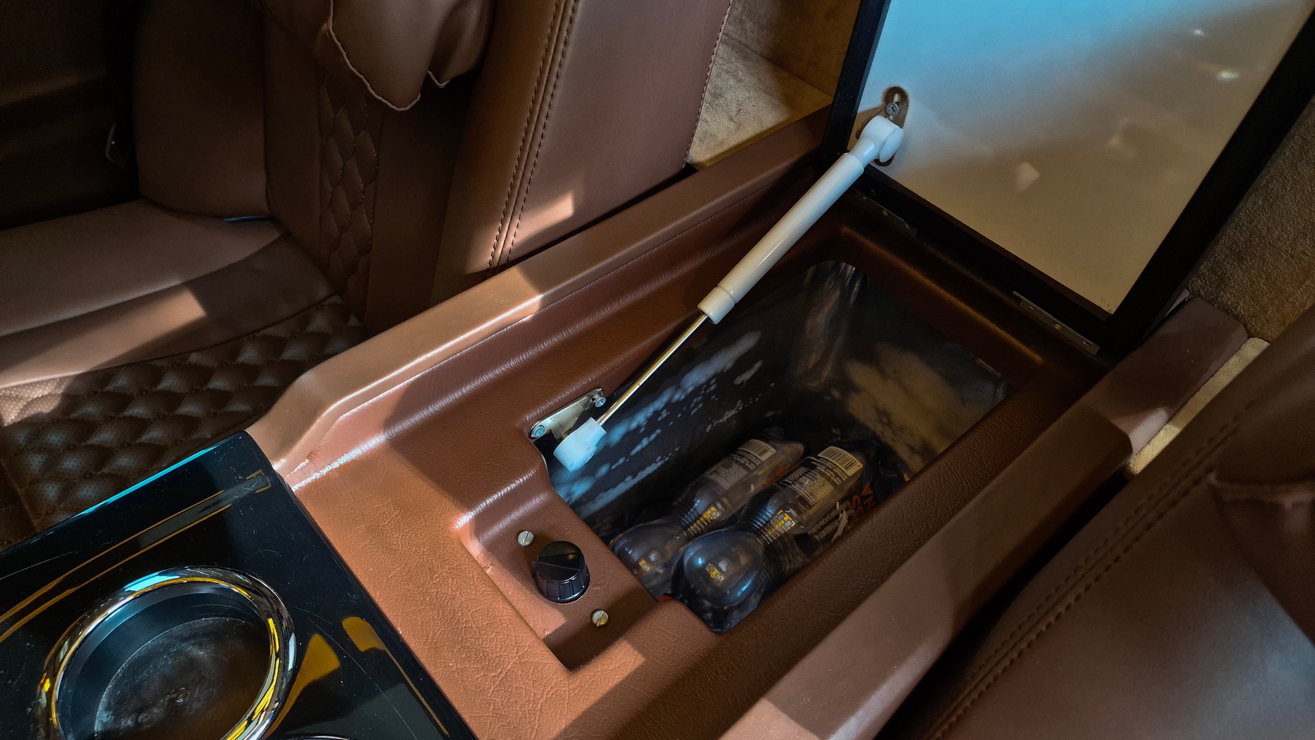 MERCEDES-BENZ 116 VIP-Bus Tourer L 7G-Tronic-image-18
