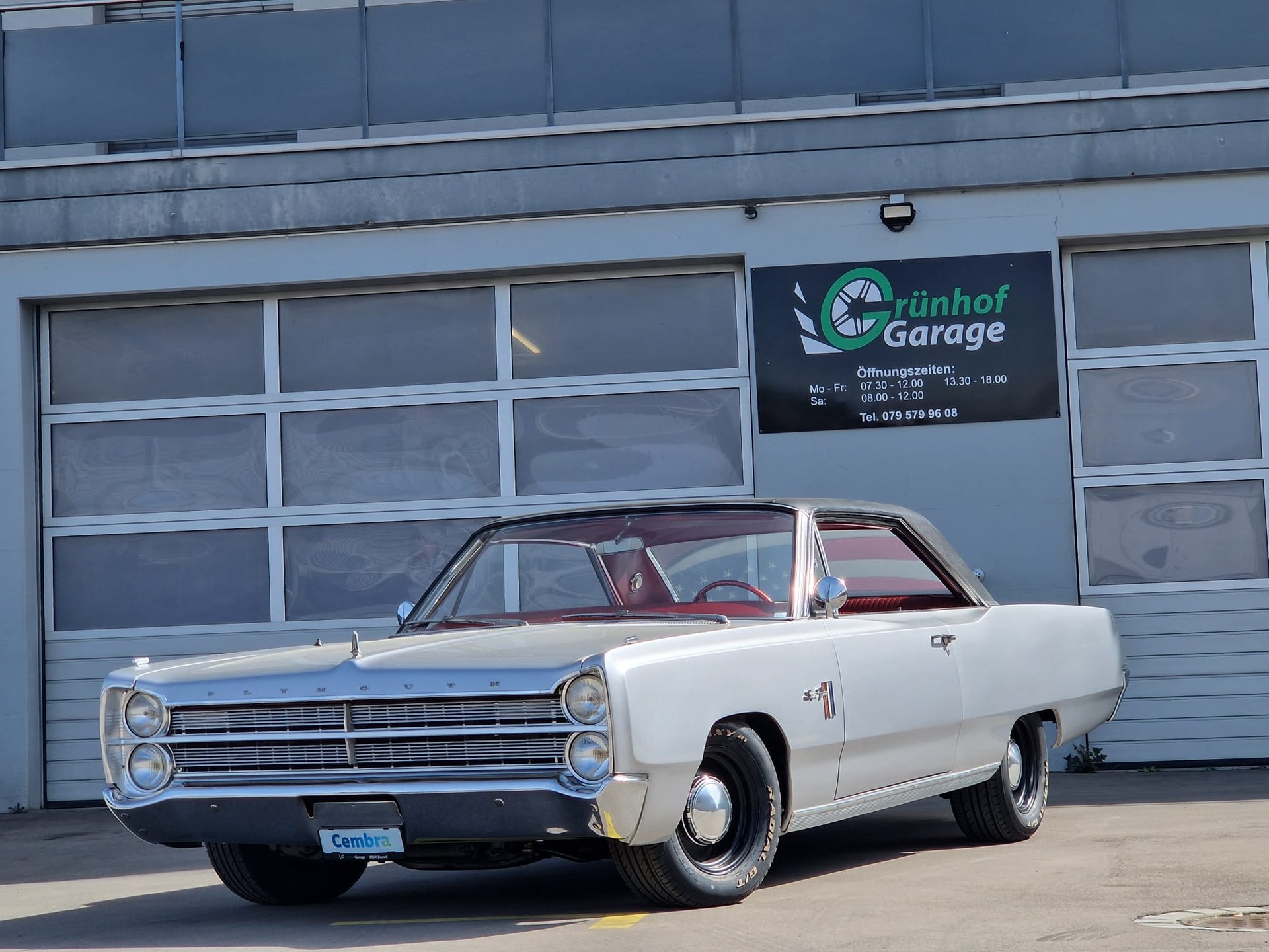 PLYMOUTH Sport Fury