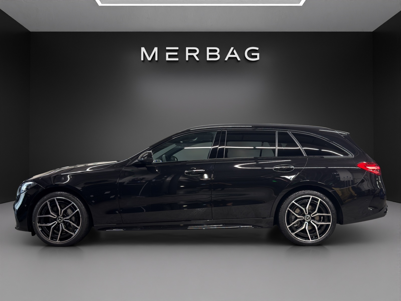 MERCEDES-BENZ C 300 T 4 Matic-image-5