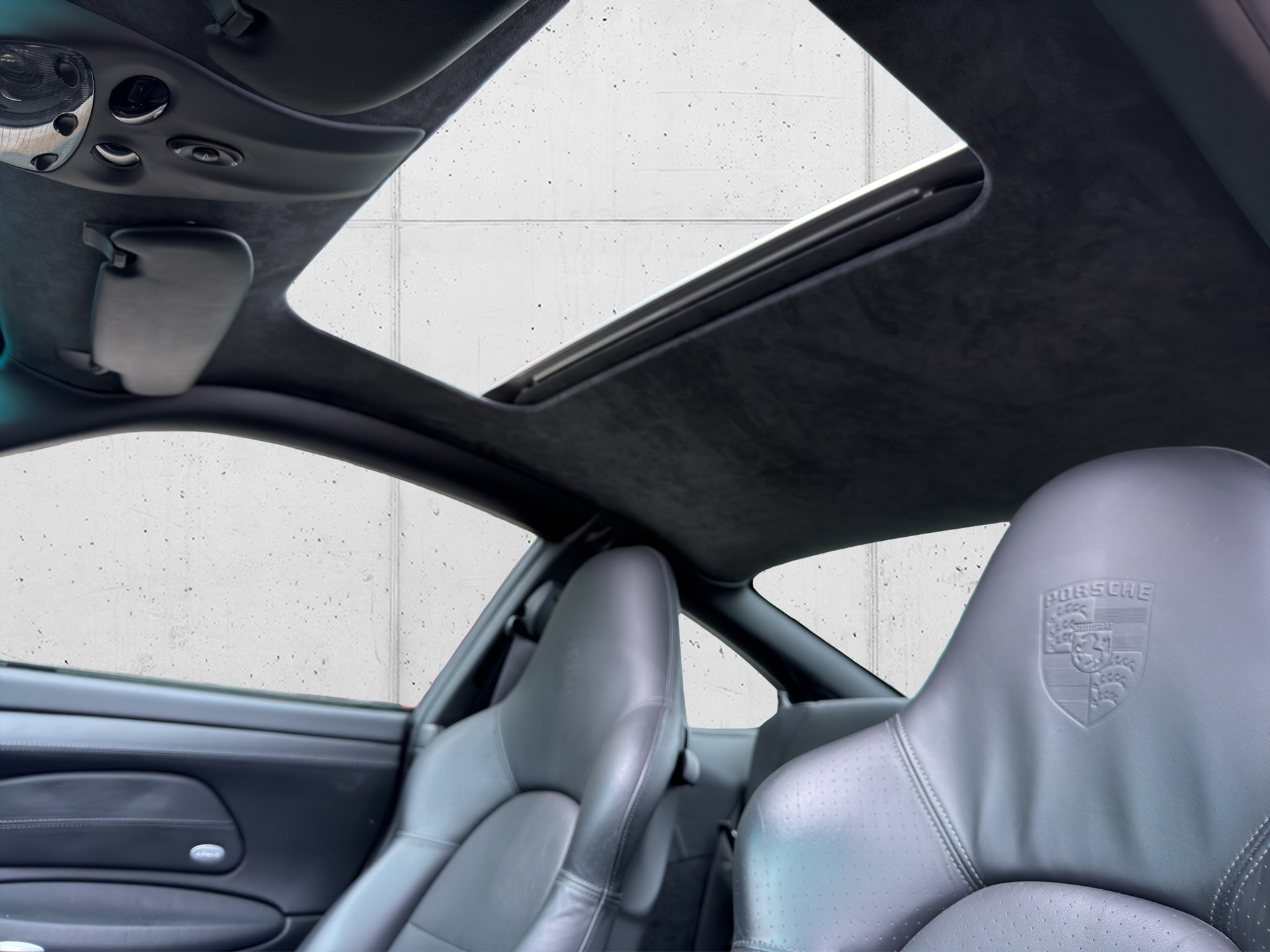 PORSCHE 911 Turbo-image-11