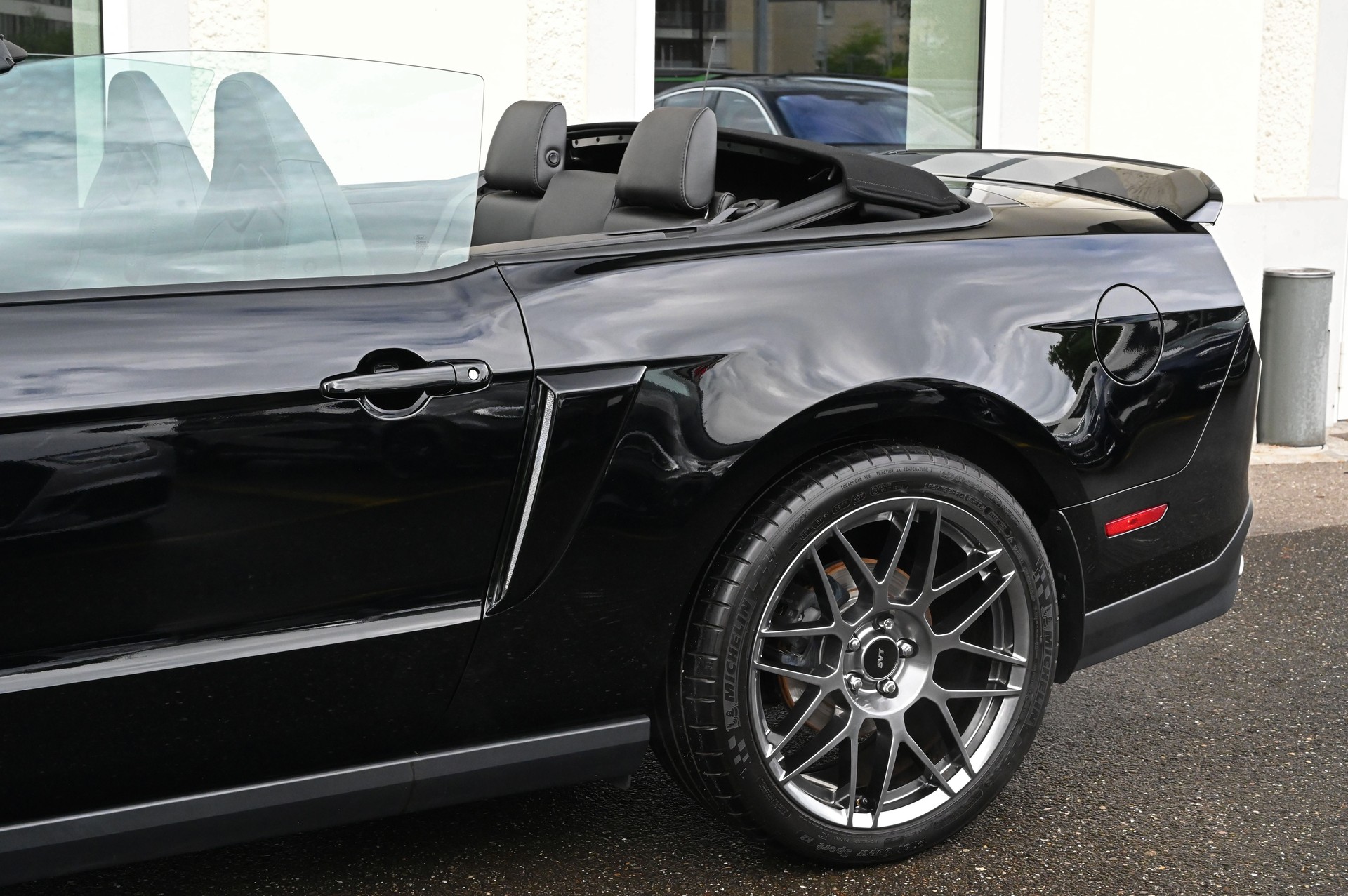 FORD Shelby GT500-image-7