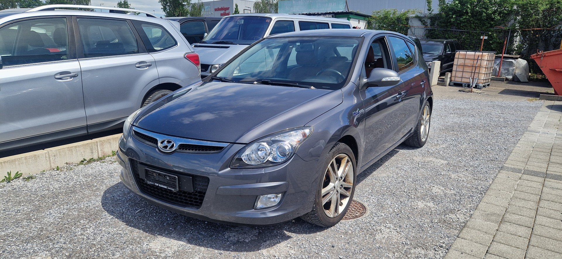 HYUNDAI i30 1.6 Swiss Plus Edition-image-0