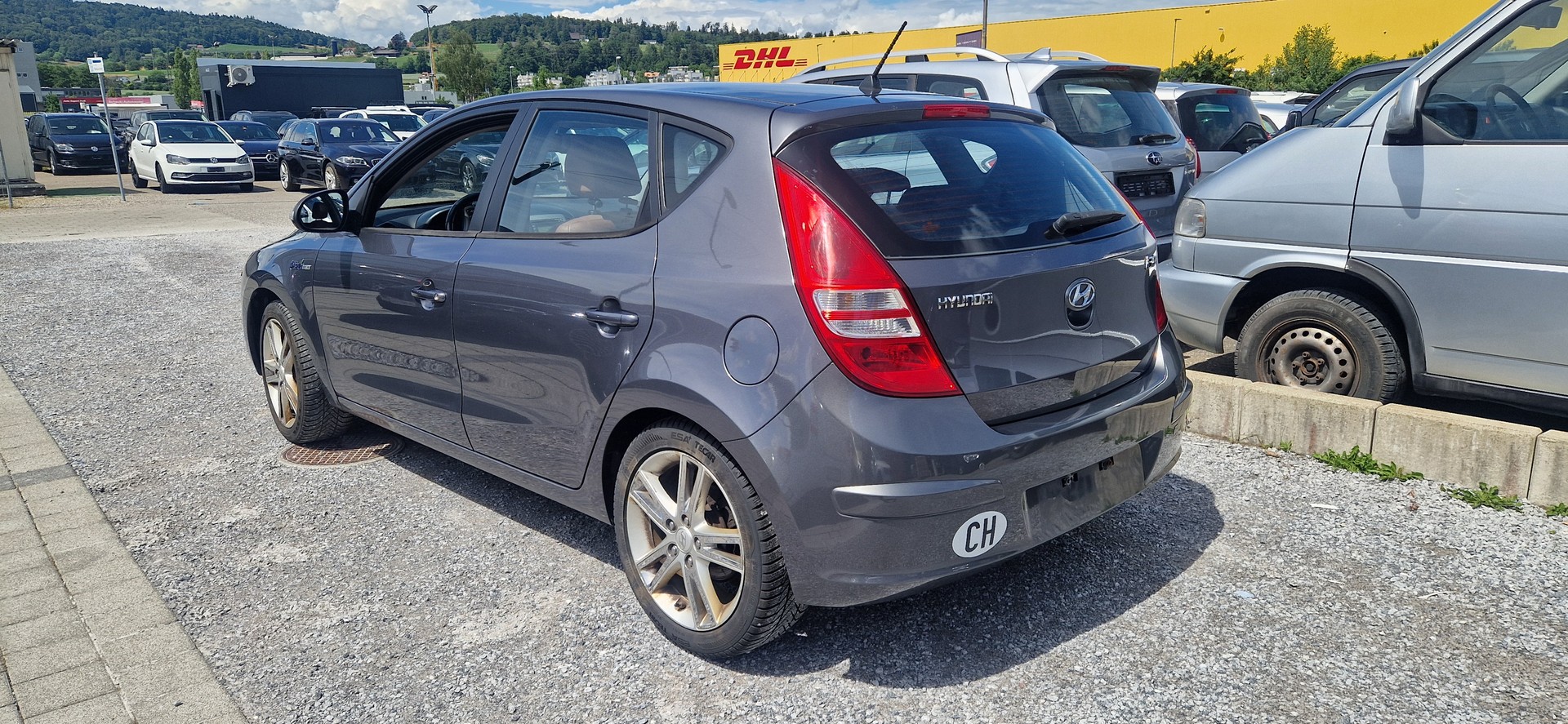 HYUNDAI i30 1.6 Swiss Plus Edition-image-4