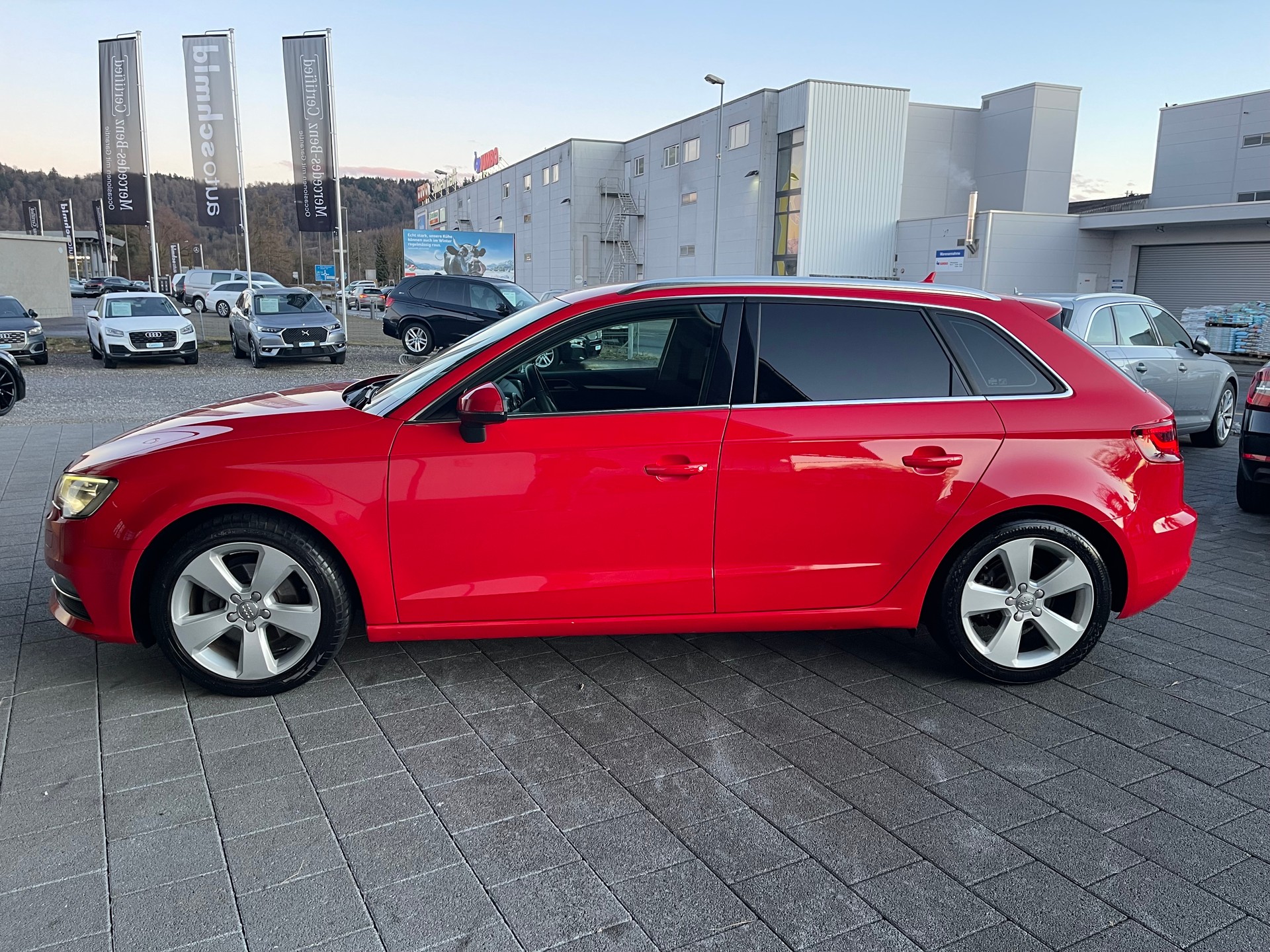 AUDI A3 Sportback 1.4 TFSI Attraction-image-8