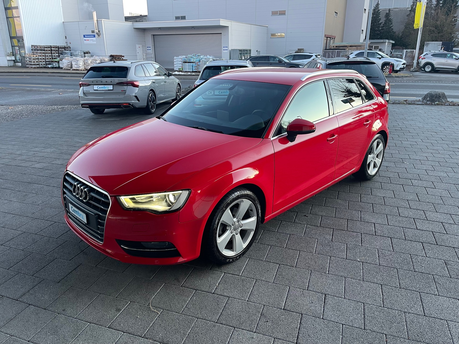 AUDI A3 Sportback 1.4 TFSI Attraction-image-1