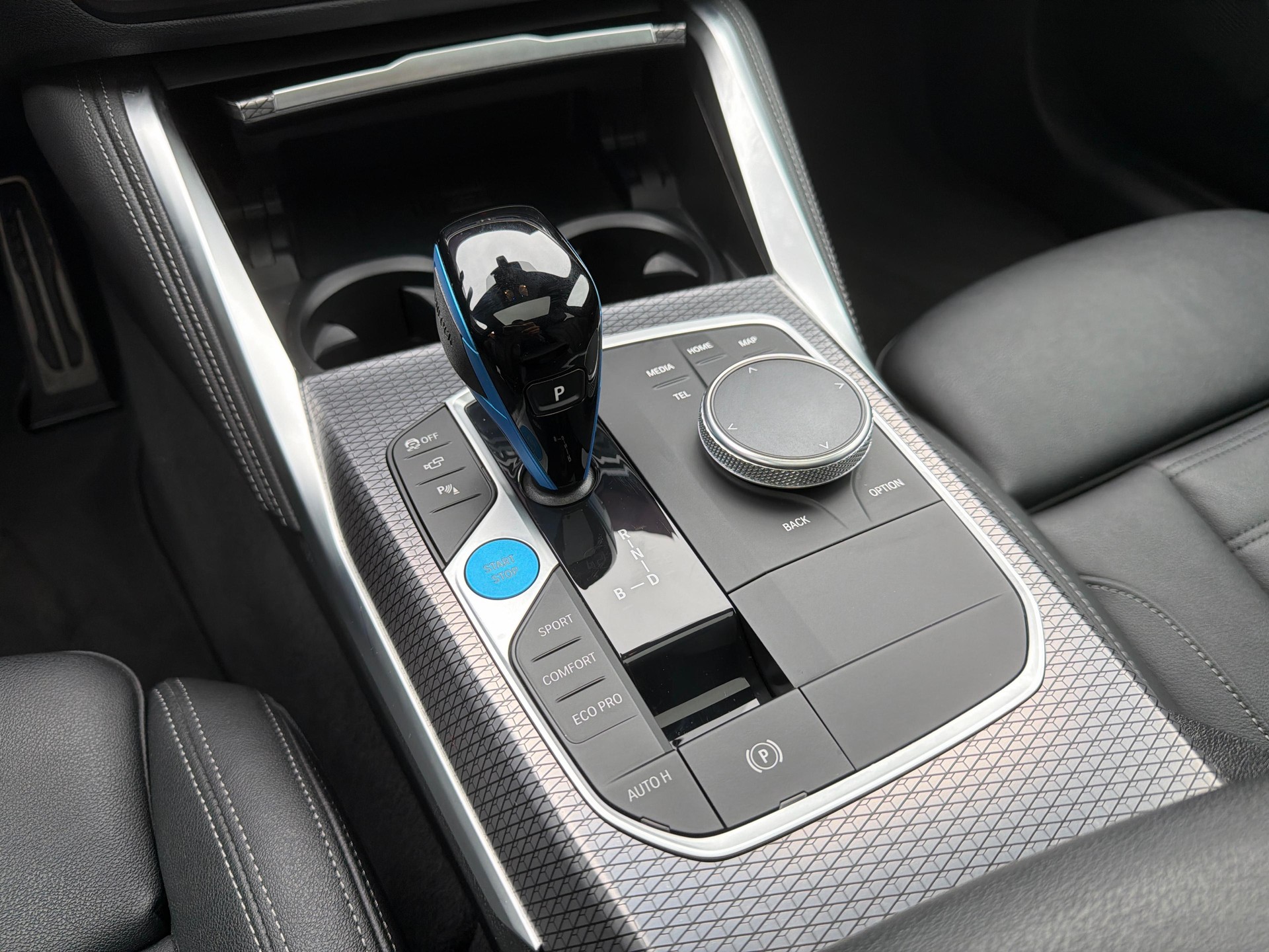 BMW i4 M50-image-14