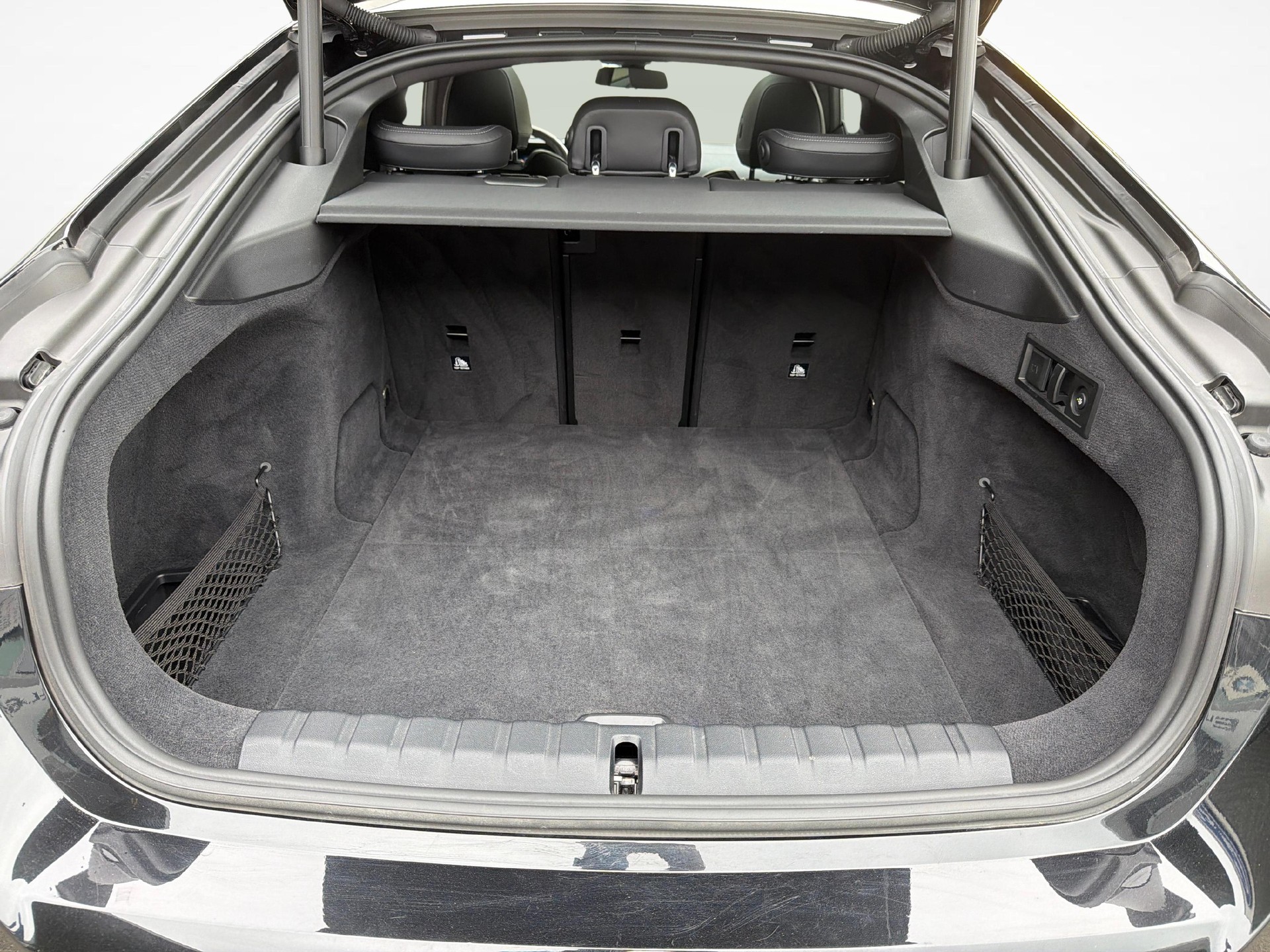 BMW i4 M50-image-18