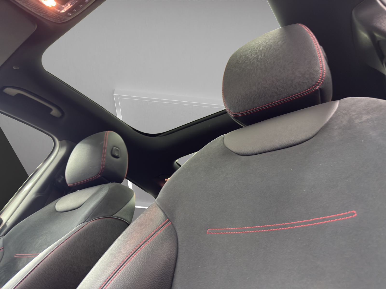 MERCEDES-BENZ EQA 250 AMG Line AMG Line-image-13