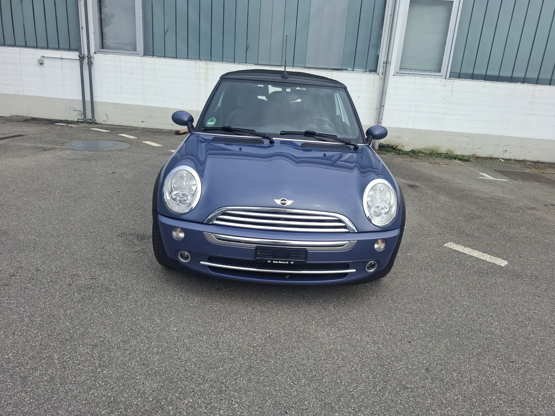 MINI Cooper Cabriolet-image-1