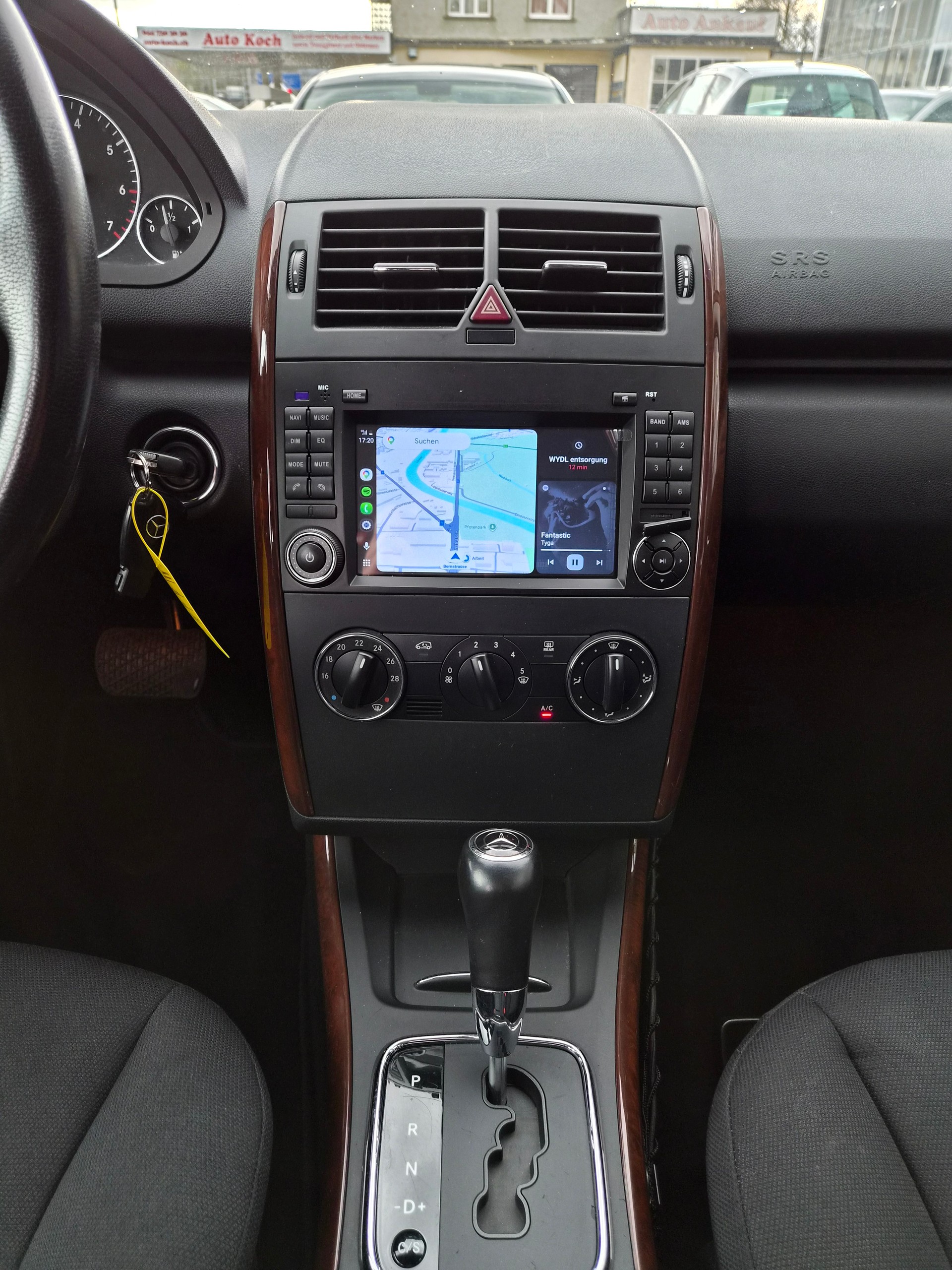 MERCEDES-BENZ A 170 Elégance Edition A-image-18