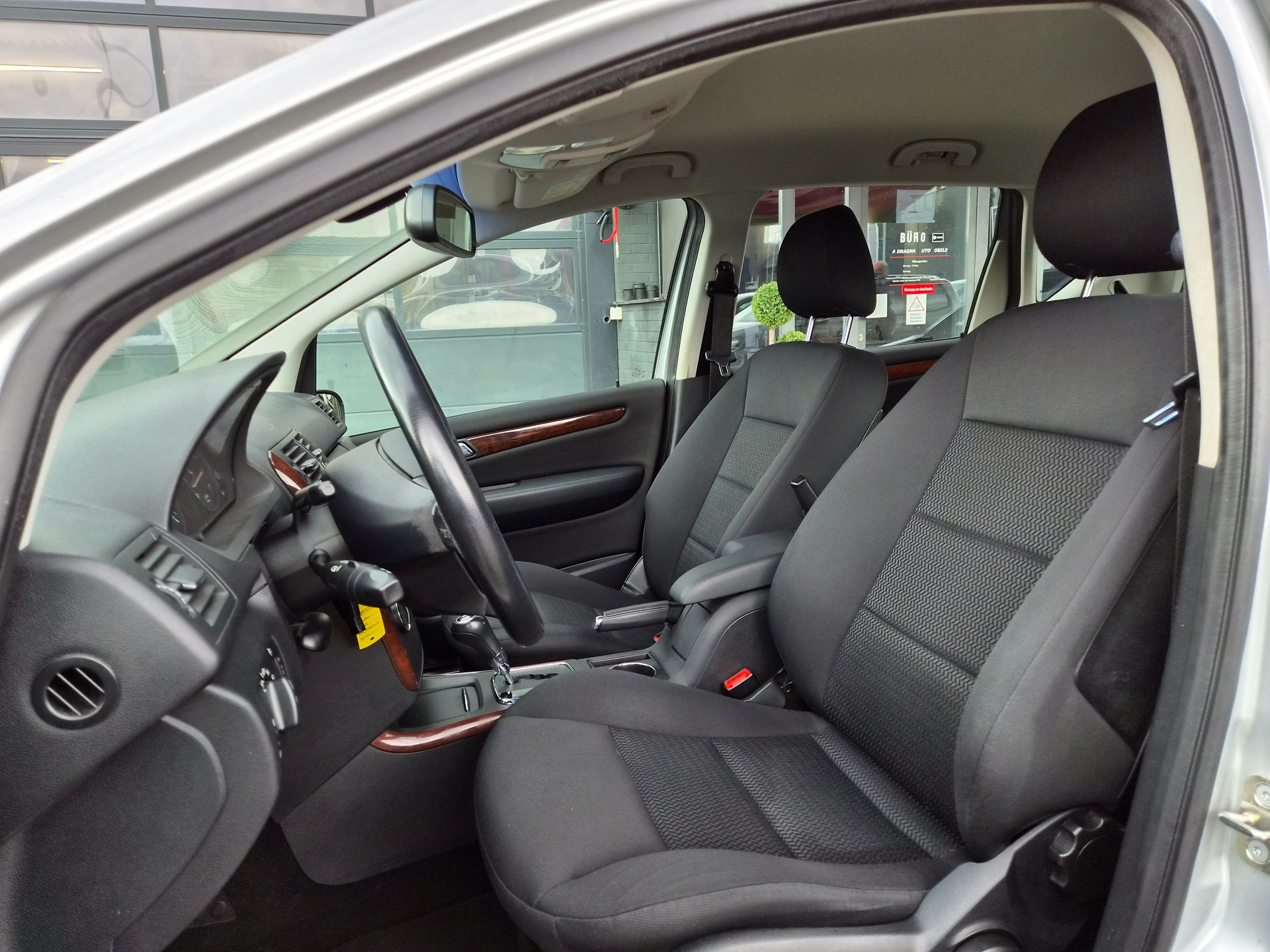 MERCEDES-BENZ A 170 Elégance Edition A-image-13