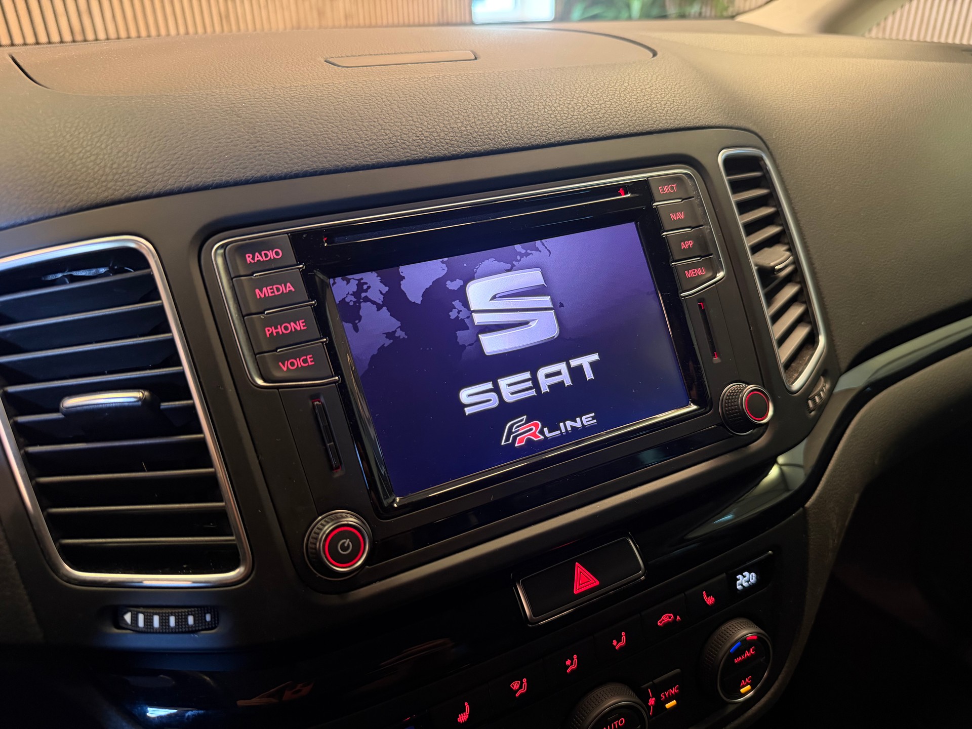 SEAT Alhambra 2.0 TDI 177 Hola FR DSG S/S-image-26