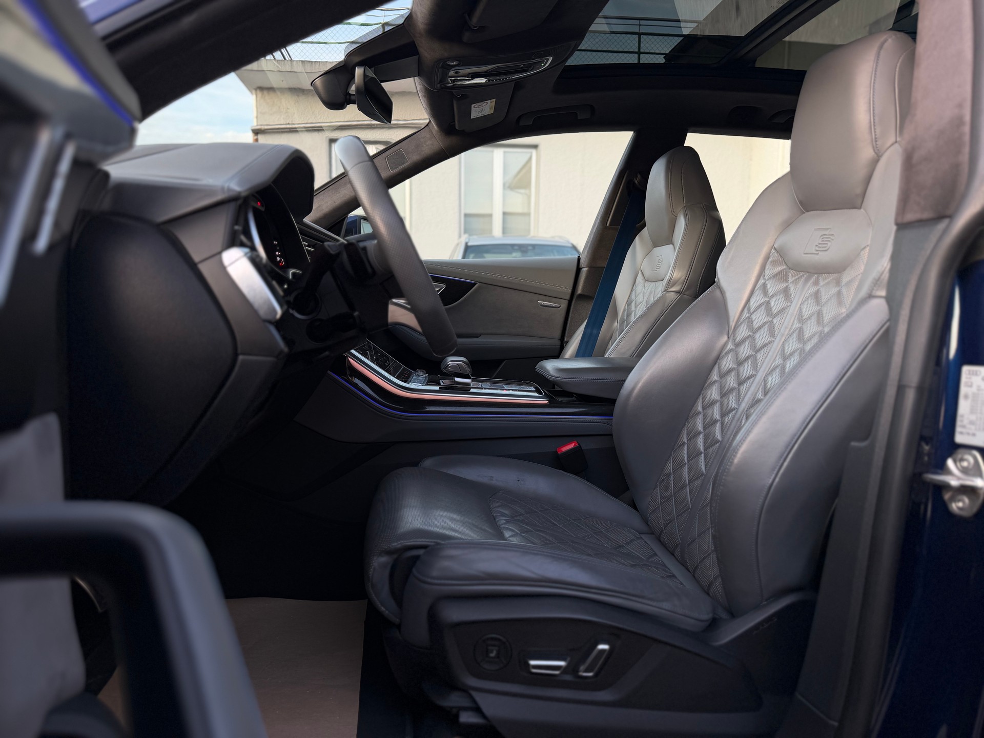 AUDI Q8 50 TDI quattro tiptronic-image-11