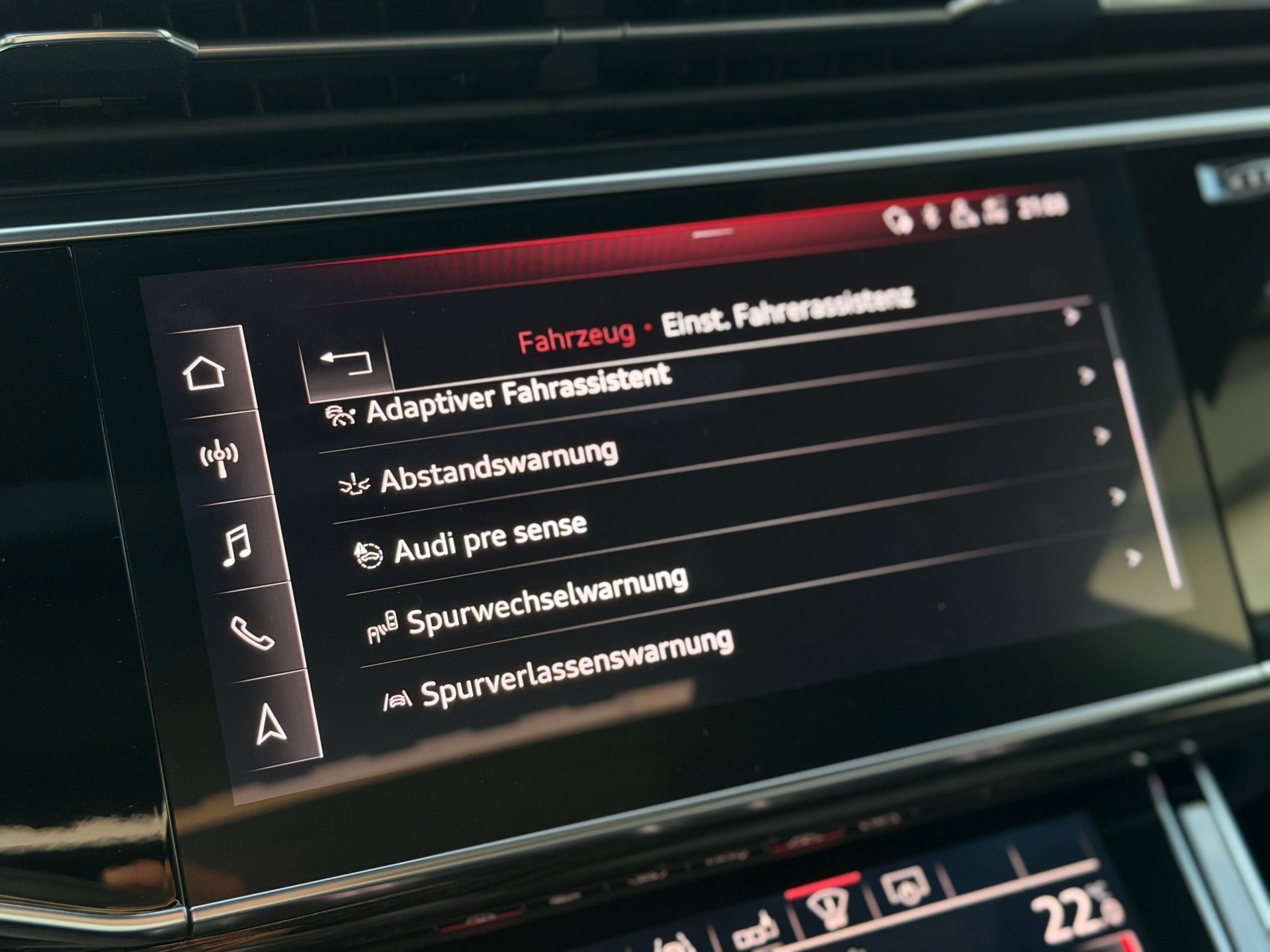 AUDI Q8 50 TDI quattro tiptronic-image-24