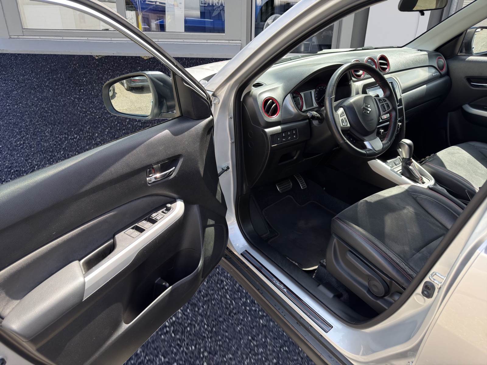 SUZUKI Vitara 1.4 Boosterjet Piz Sulai Top Automatic-image-8