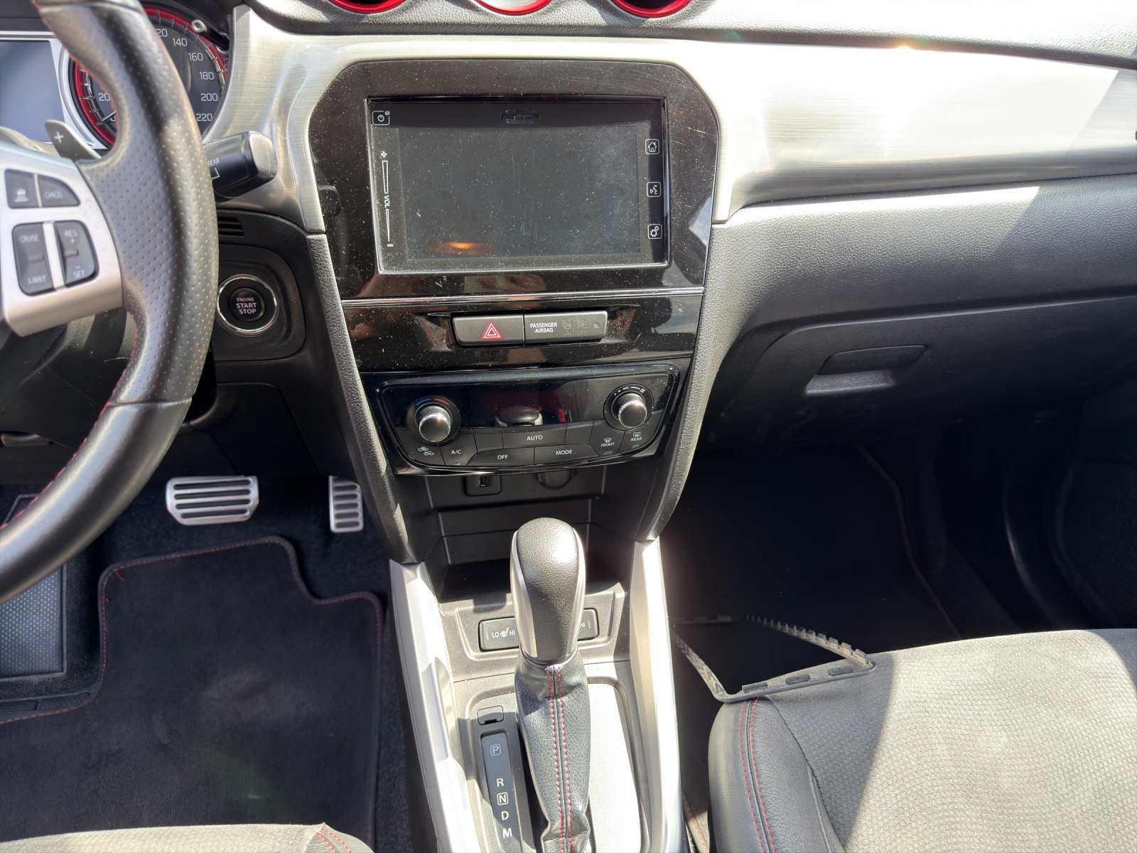 SUZUKI Vitara 1.4 Boosterjet Piz Sulai Top Automatic-image-12