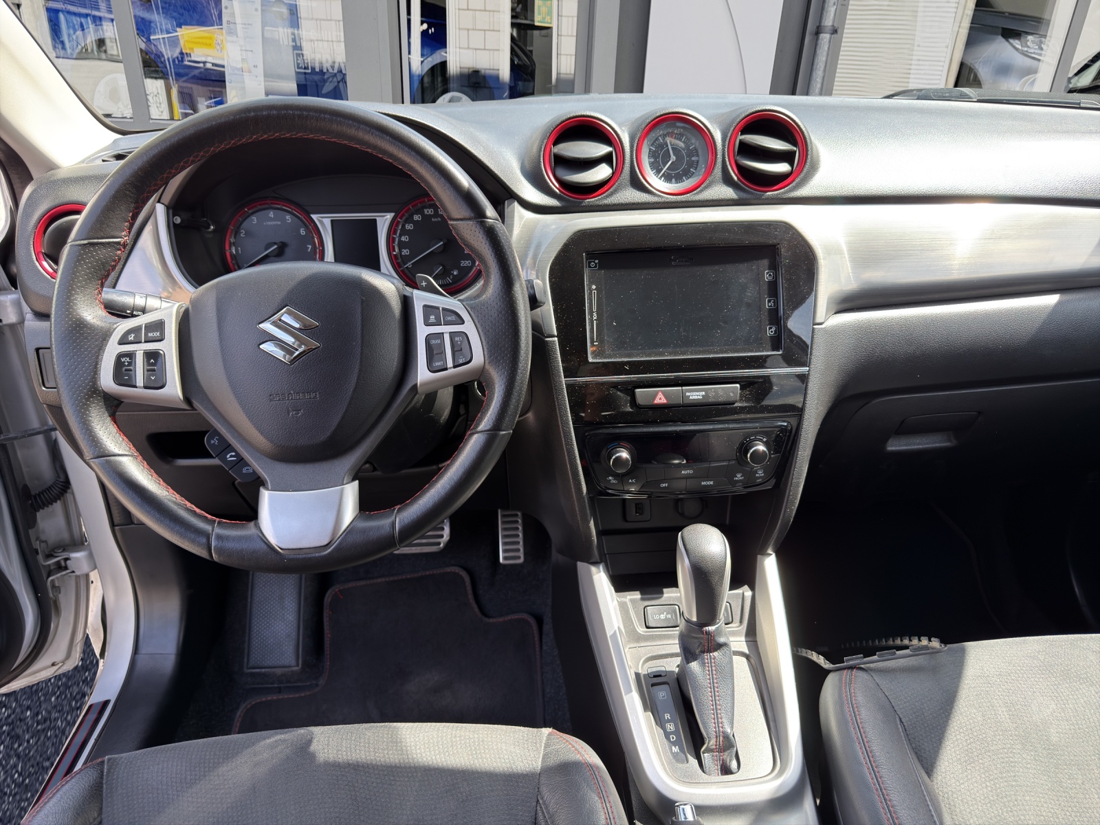 SUZUKI Vitara 1.4 Boosterjet Piz Sulai Top Automatic-image-11
