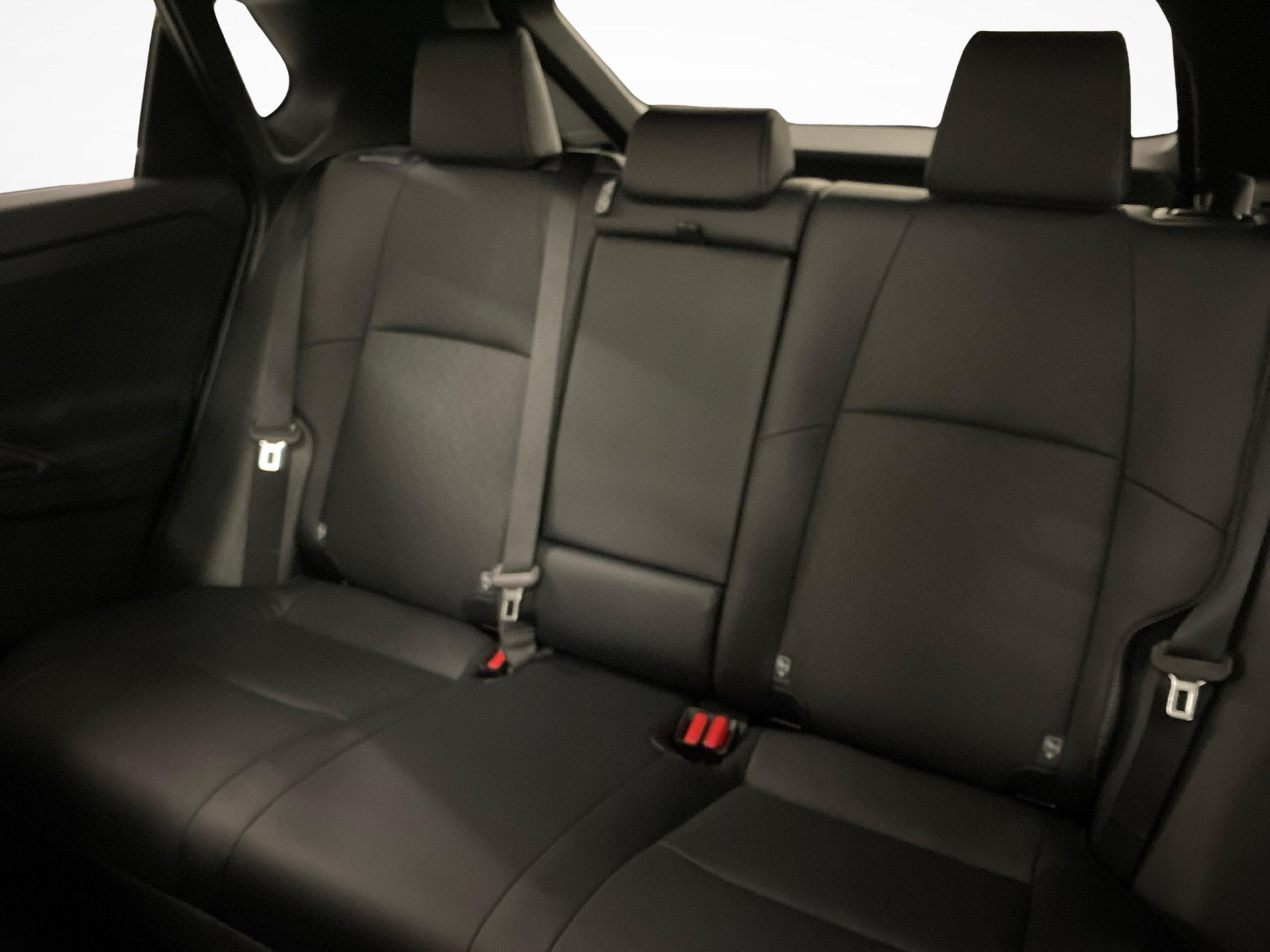 SUBARU Solterra eV Luxury AWD-image-10