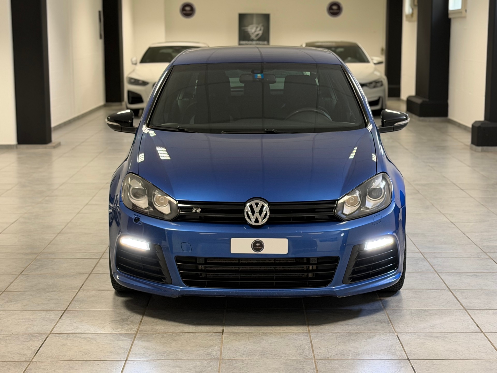 VW Golf 2.0 TSI R 4Motion-image-14